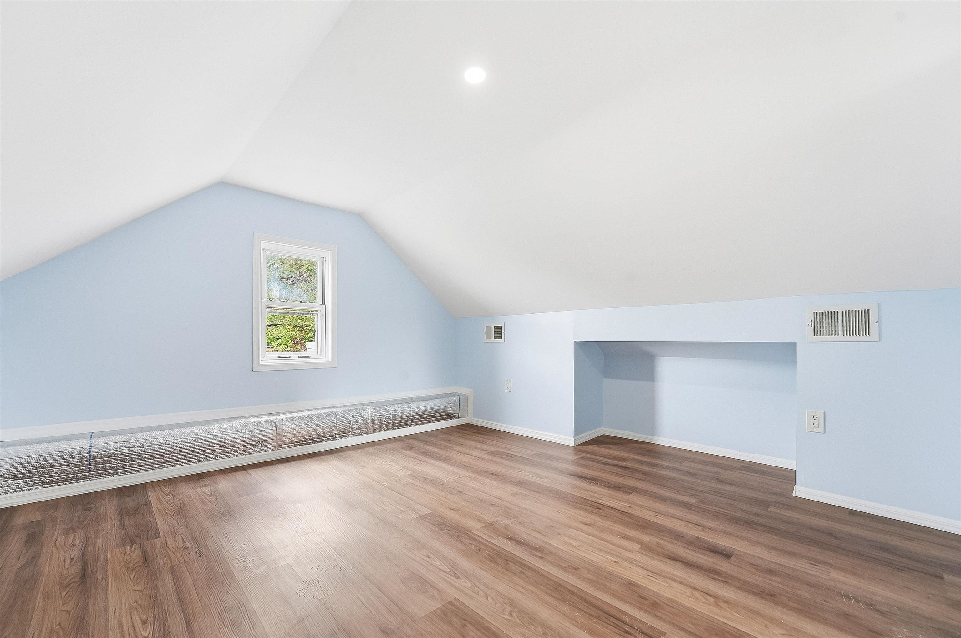 514 42ND ST - Photo 4