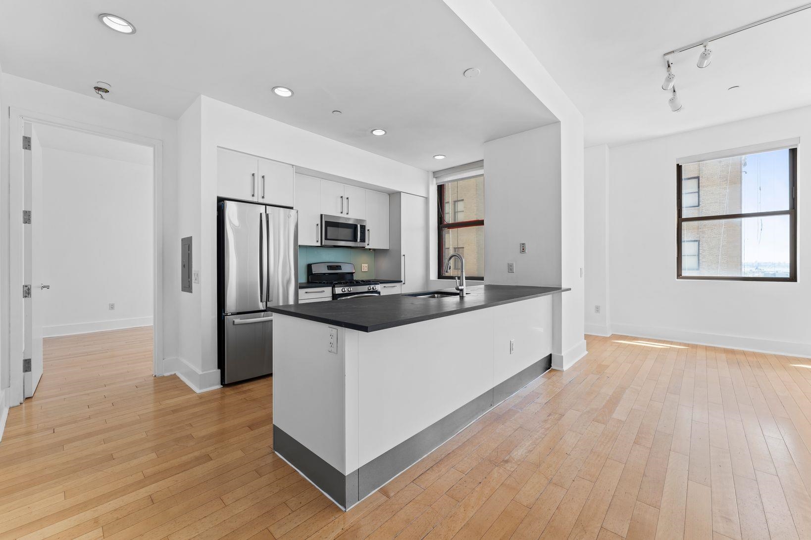 4 BEACON WAY #805