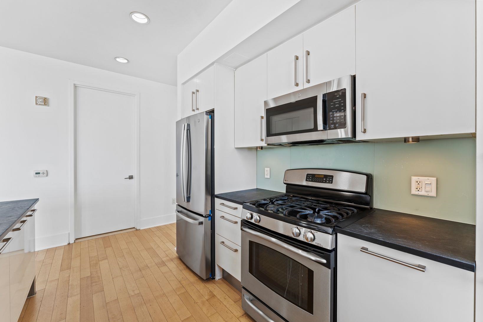 4 BEACON WAY #805