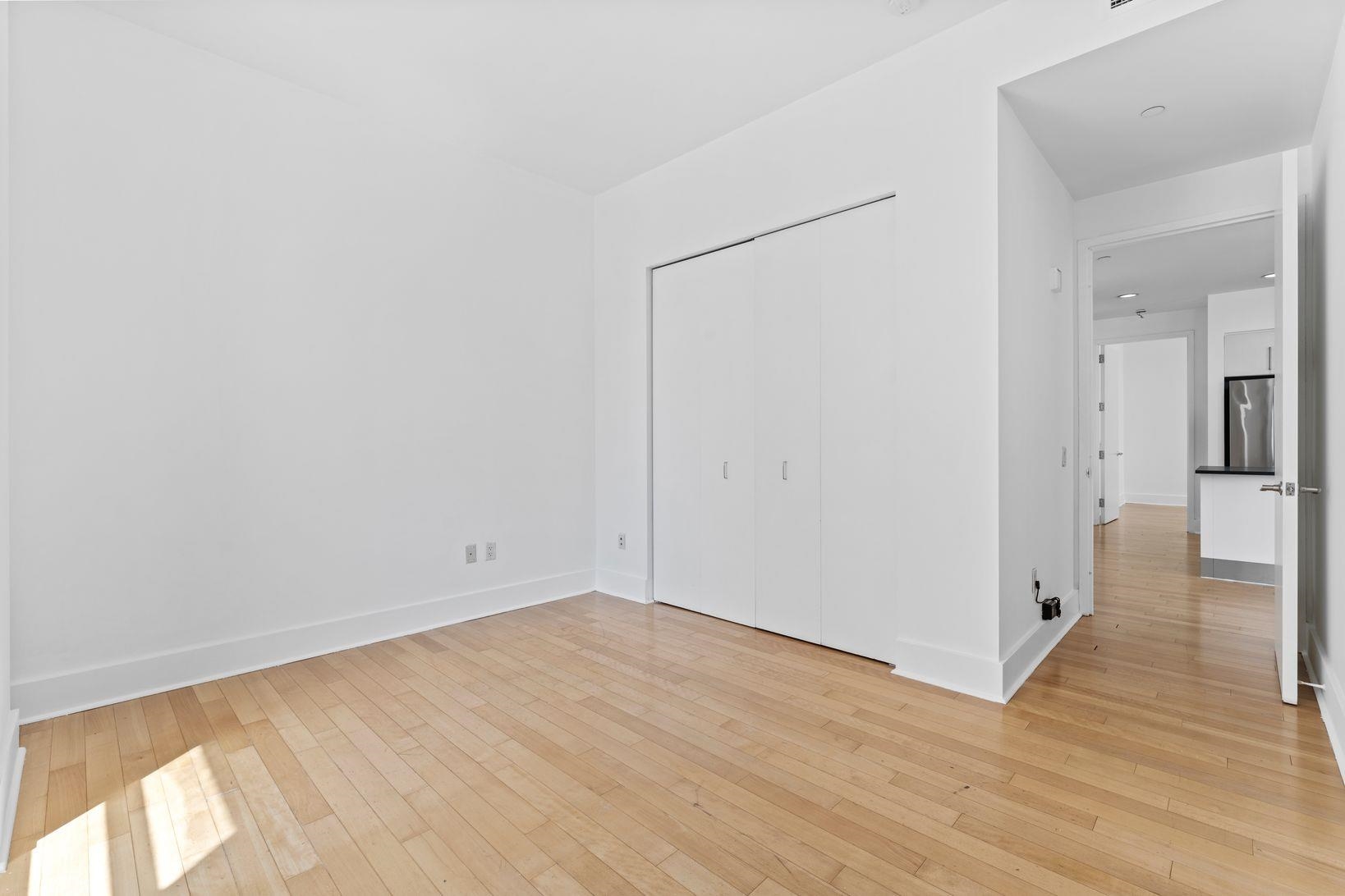 4 BEACON WAY #805