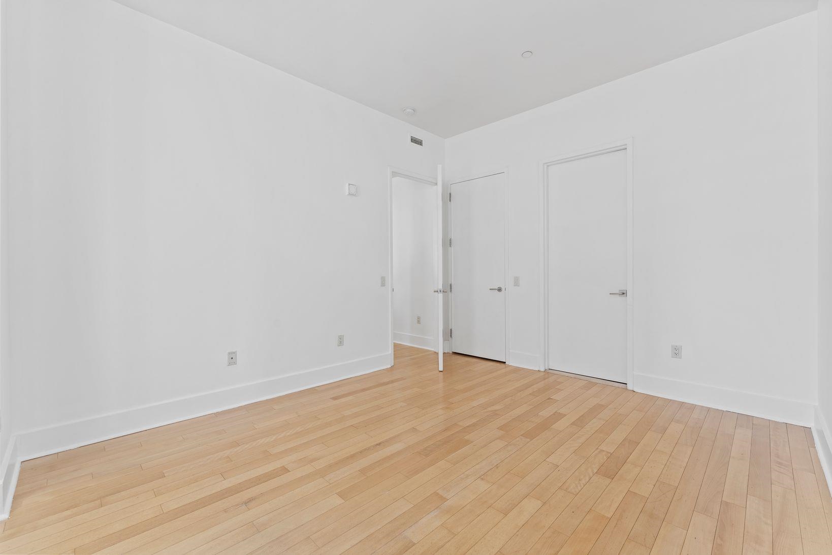 4 BEACON WAY #805