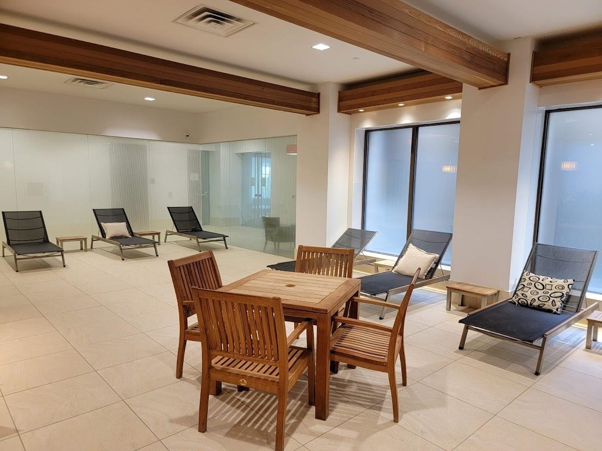 4 BEACON WAY #805