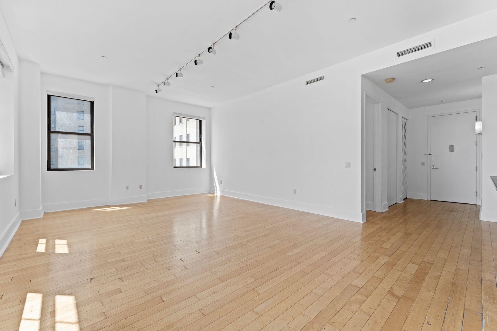 4 BEACON WAY #805