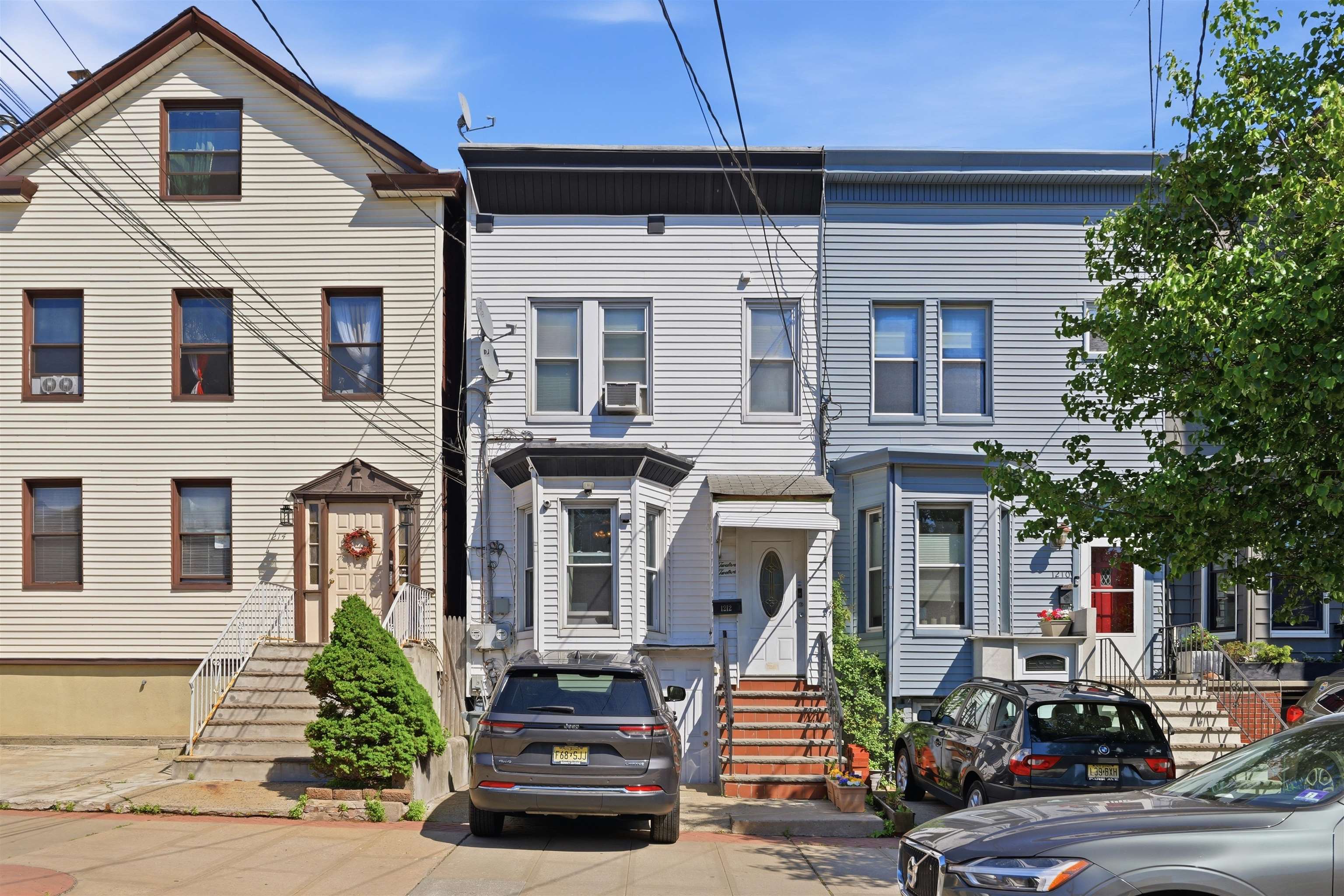 1212 CENTRAL AVE - Photo 1
