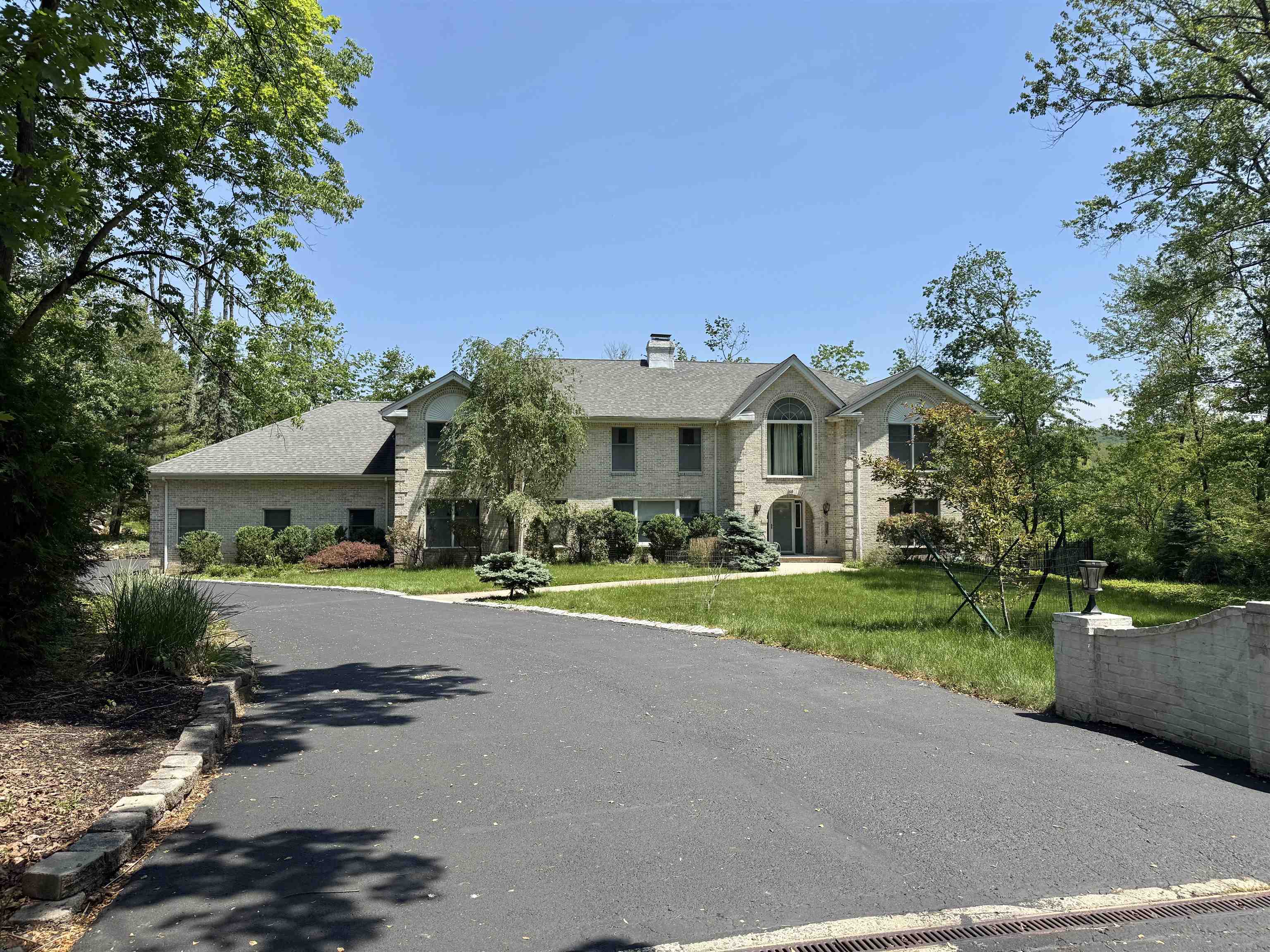60 EVERGREEN LANE - Photo 2