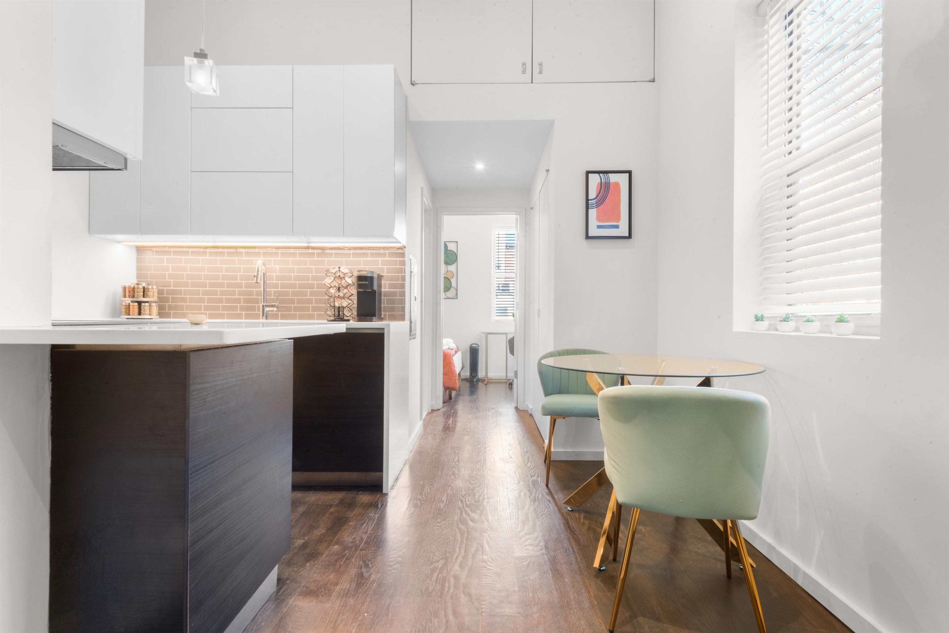 86 ESSEX ST - Photo 3