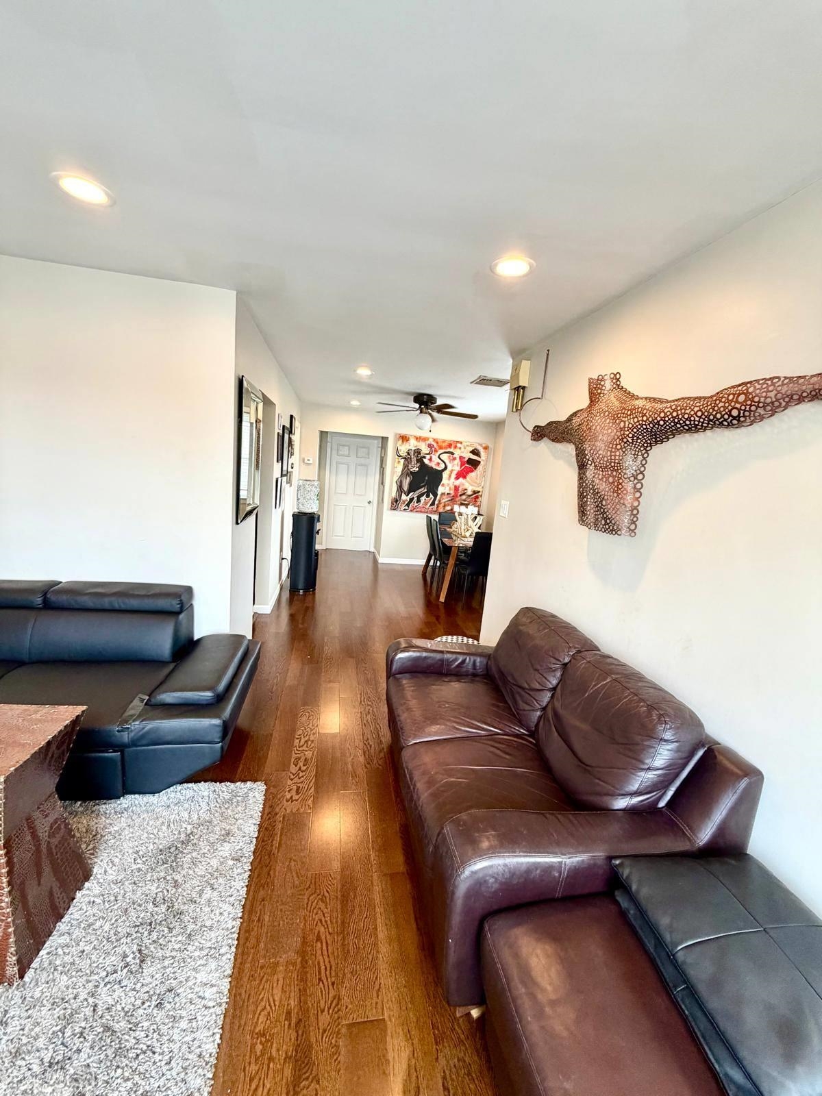 313 CLARENDON ST - Photo 4