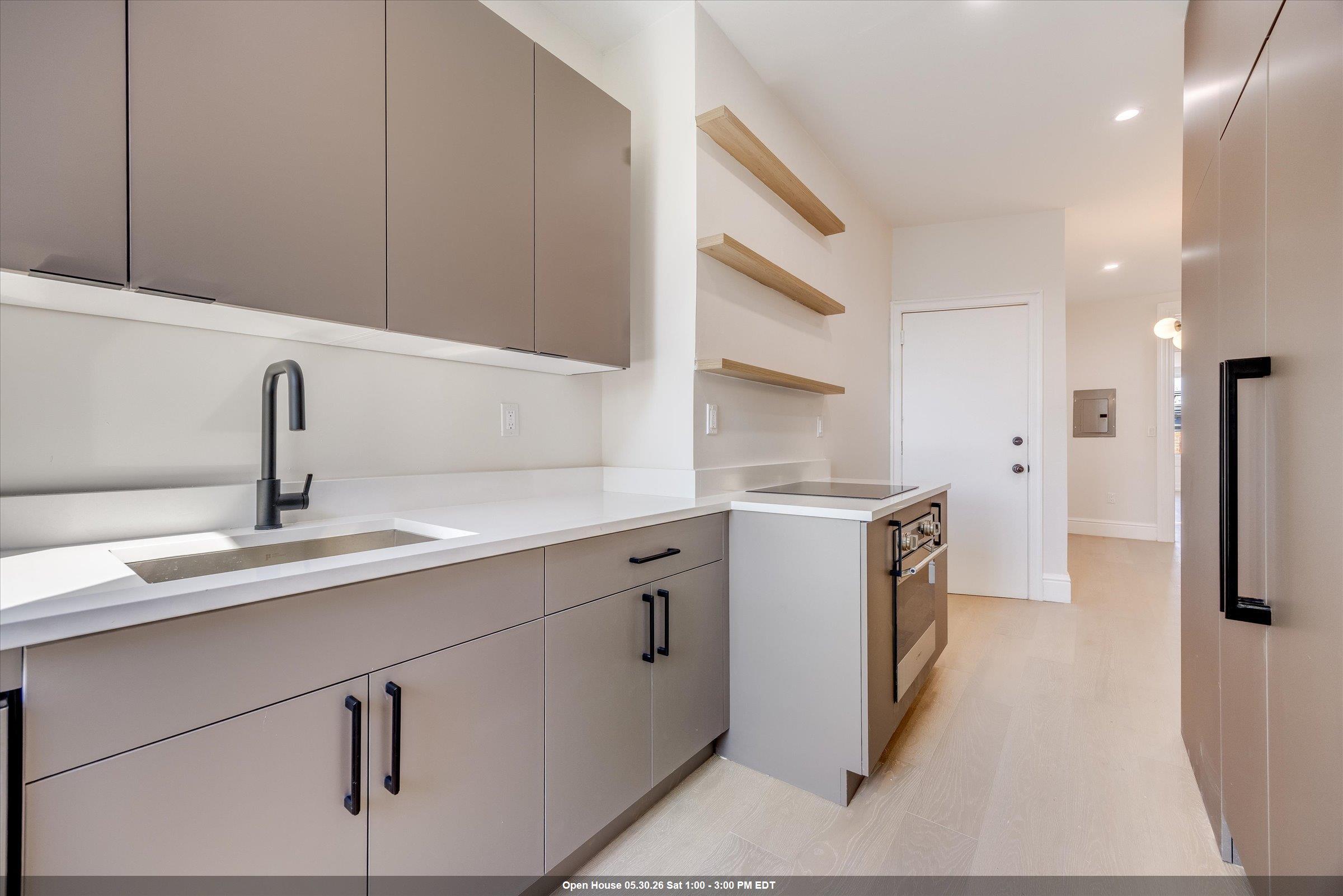147 NEW YORK AVE - Photo 1