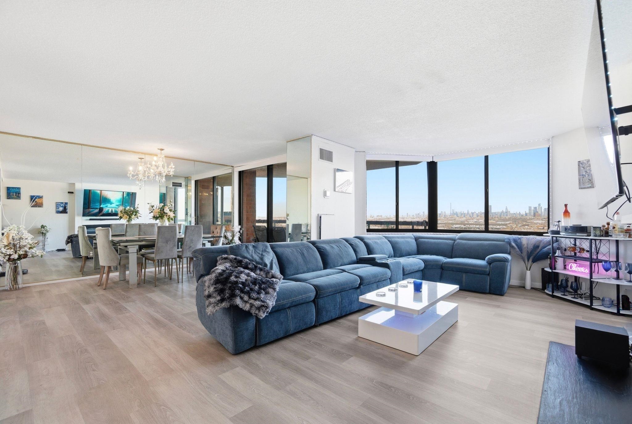 1633 HARMON COVE TOWER - Photo 3