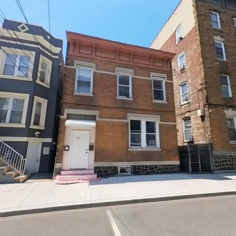 325 52ND ST - Photo 2
