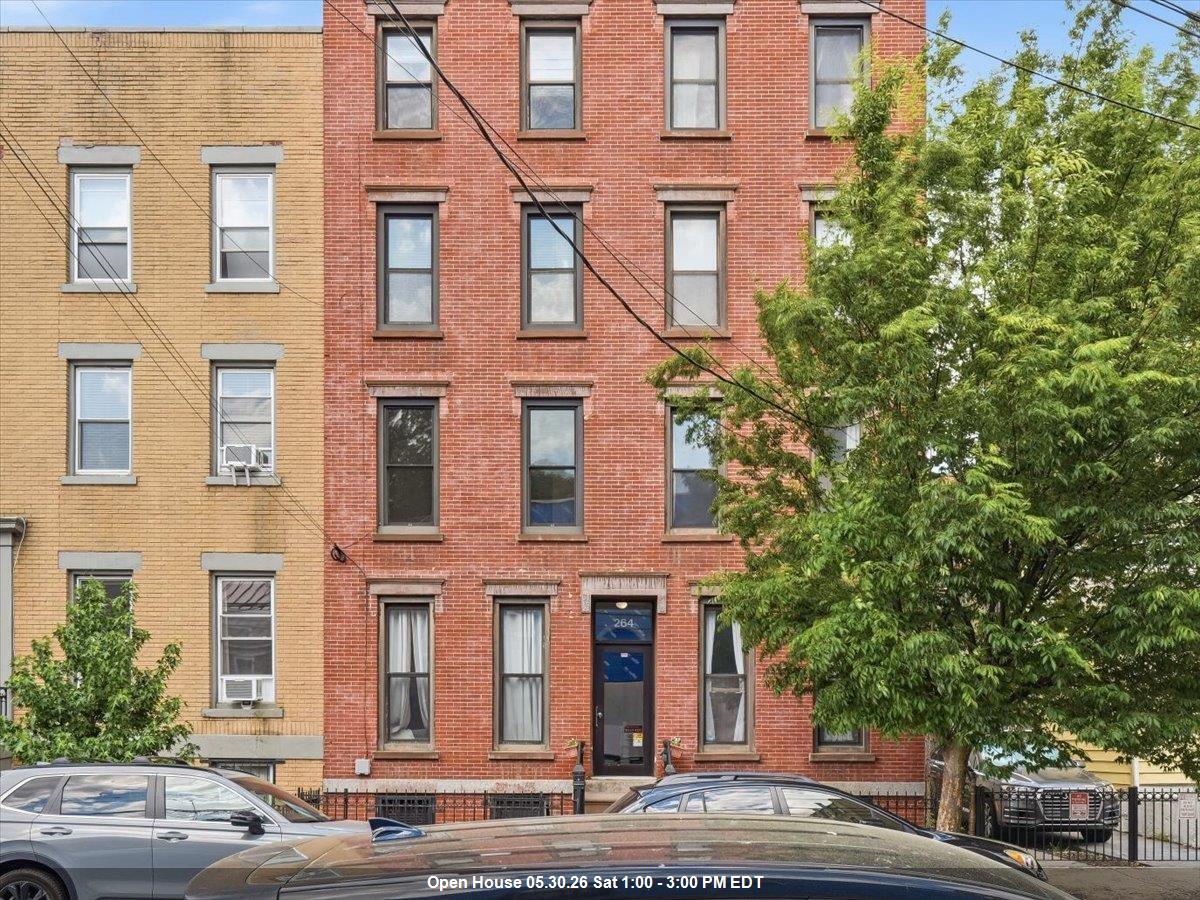 264 3RD ST - Photo 1