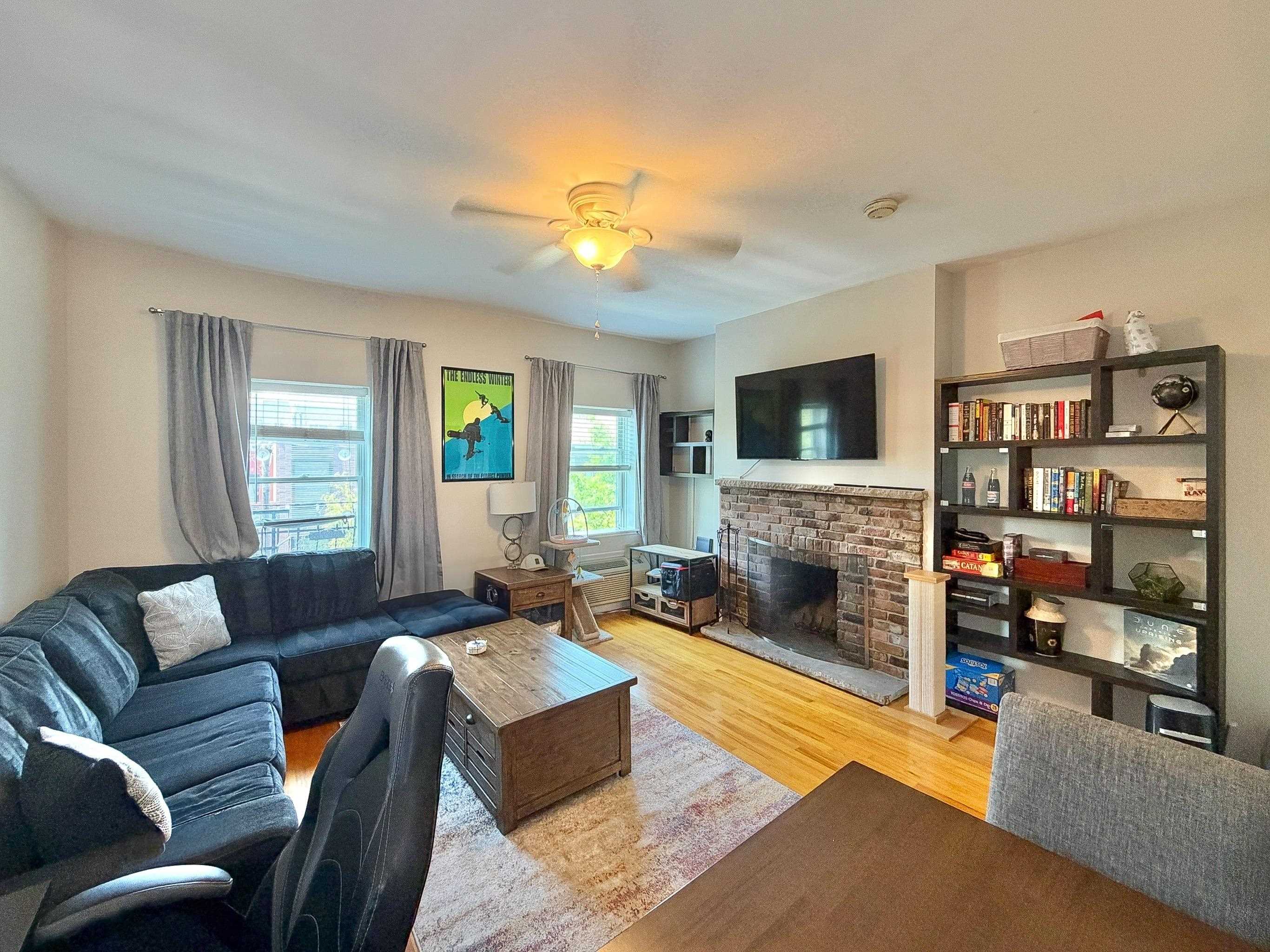 93 GARDEN ST - Photo 1