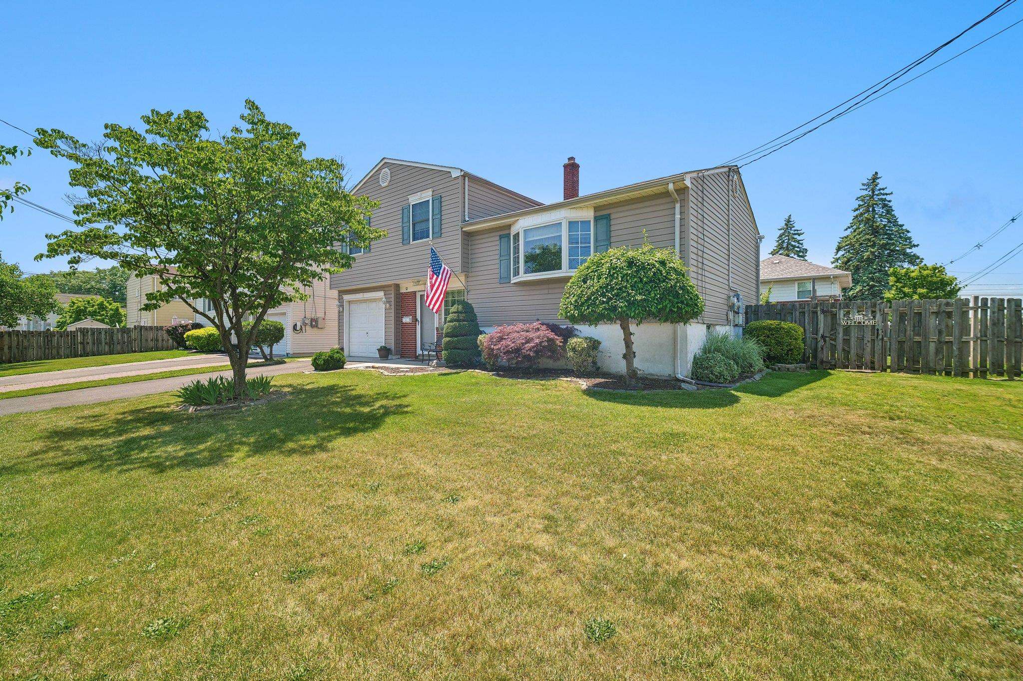 53 ORCHARD ST - Photo 2