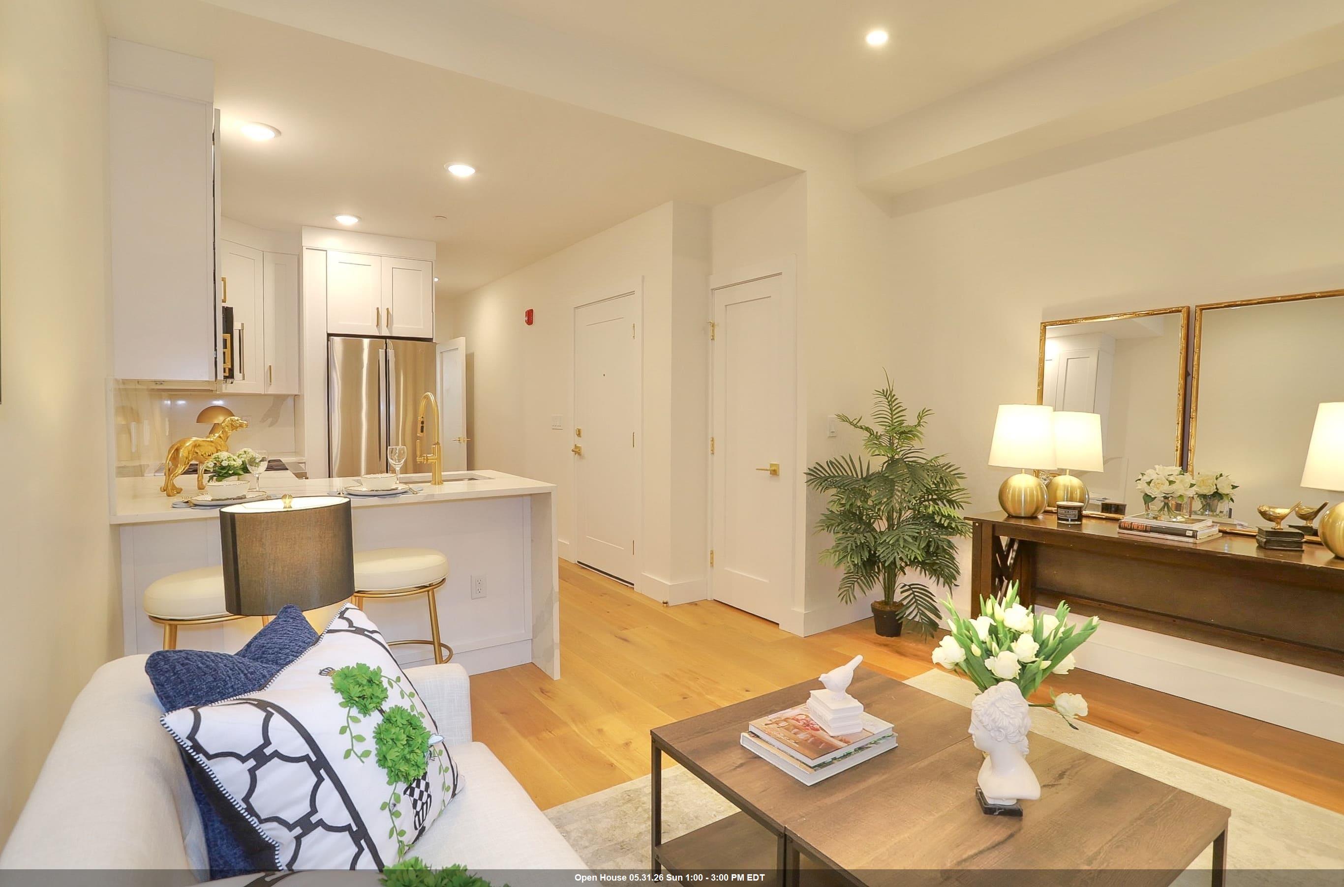 842 PARK AVE - Photo 1