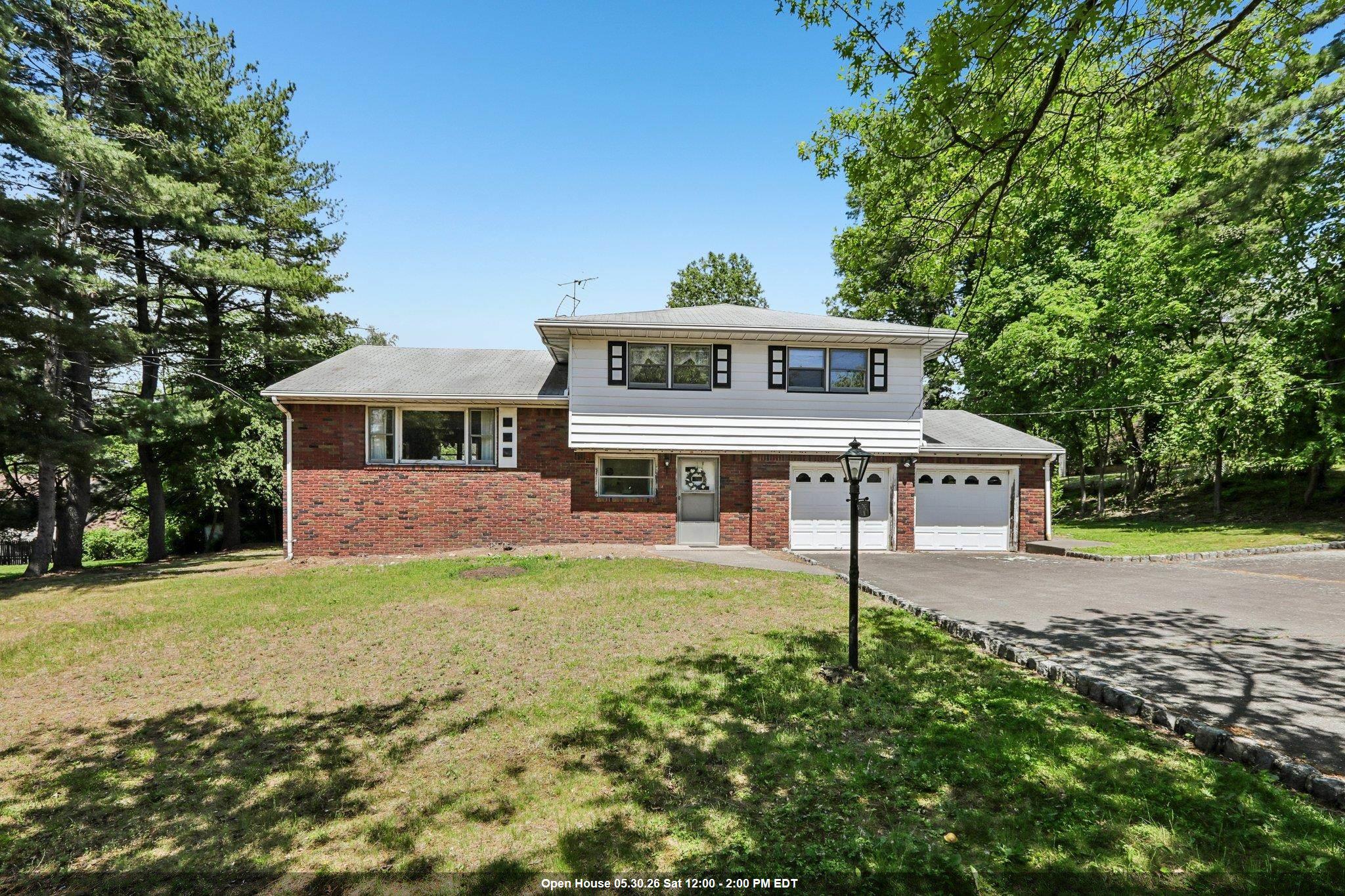 1355 RATZER RD - Photo 1