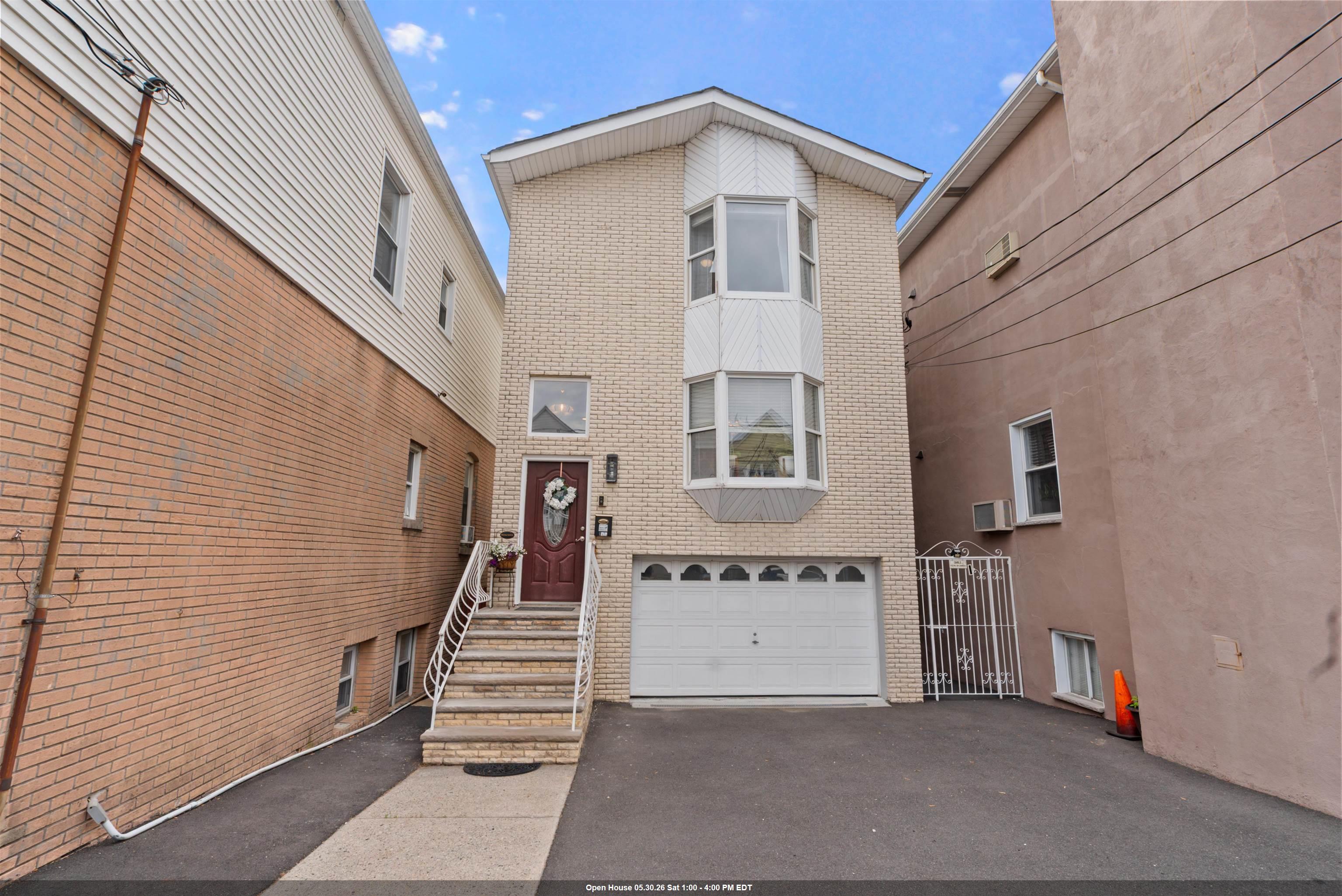 9121 NEWKIRK AVE - Photo 1