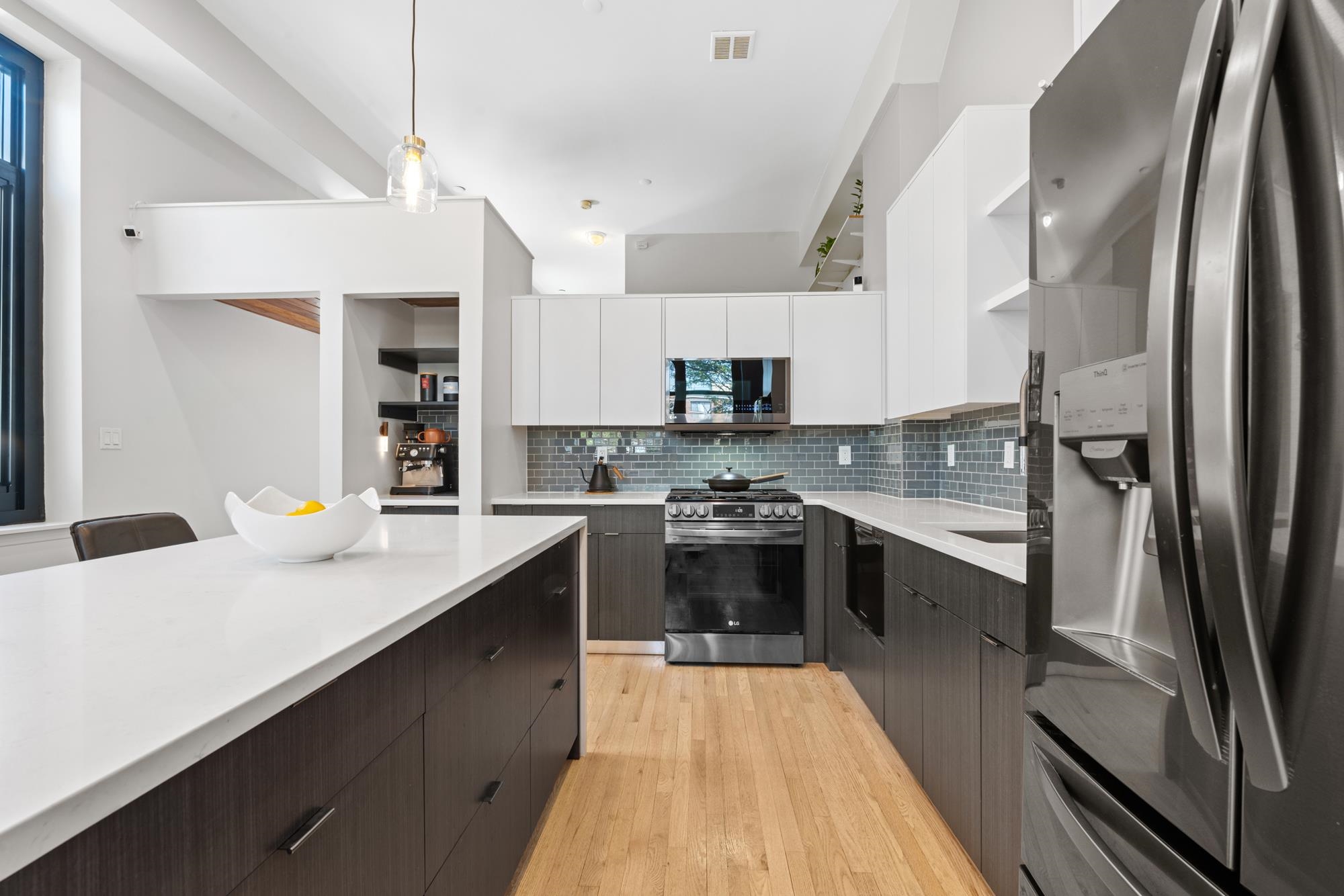 518-530 GREGORY AVE - Photo 3
