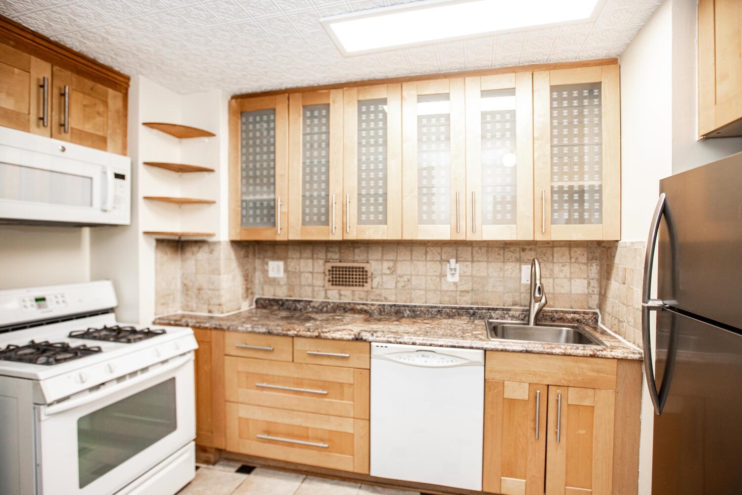 201 ST PAULS AVE #4W