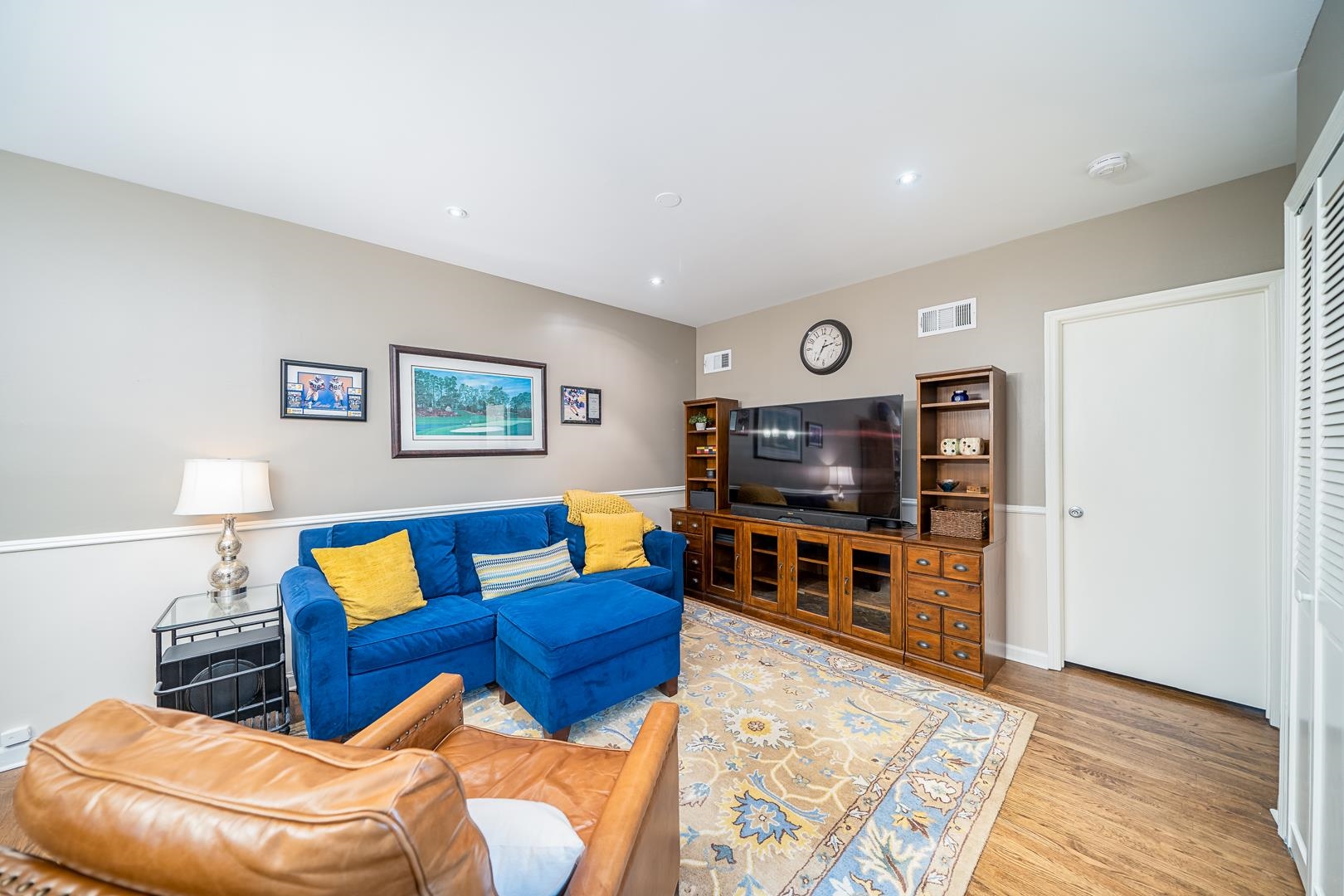 360 1ST ST - Photo 4