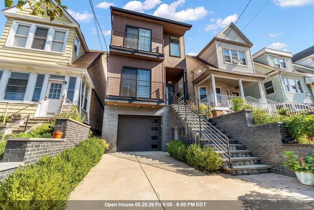 152 BEACH ST - Photo 1