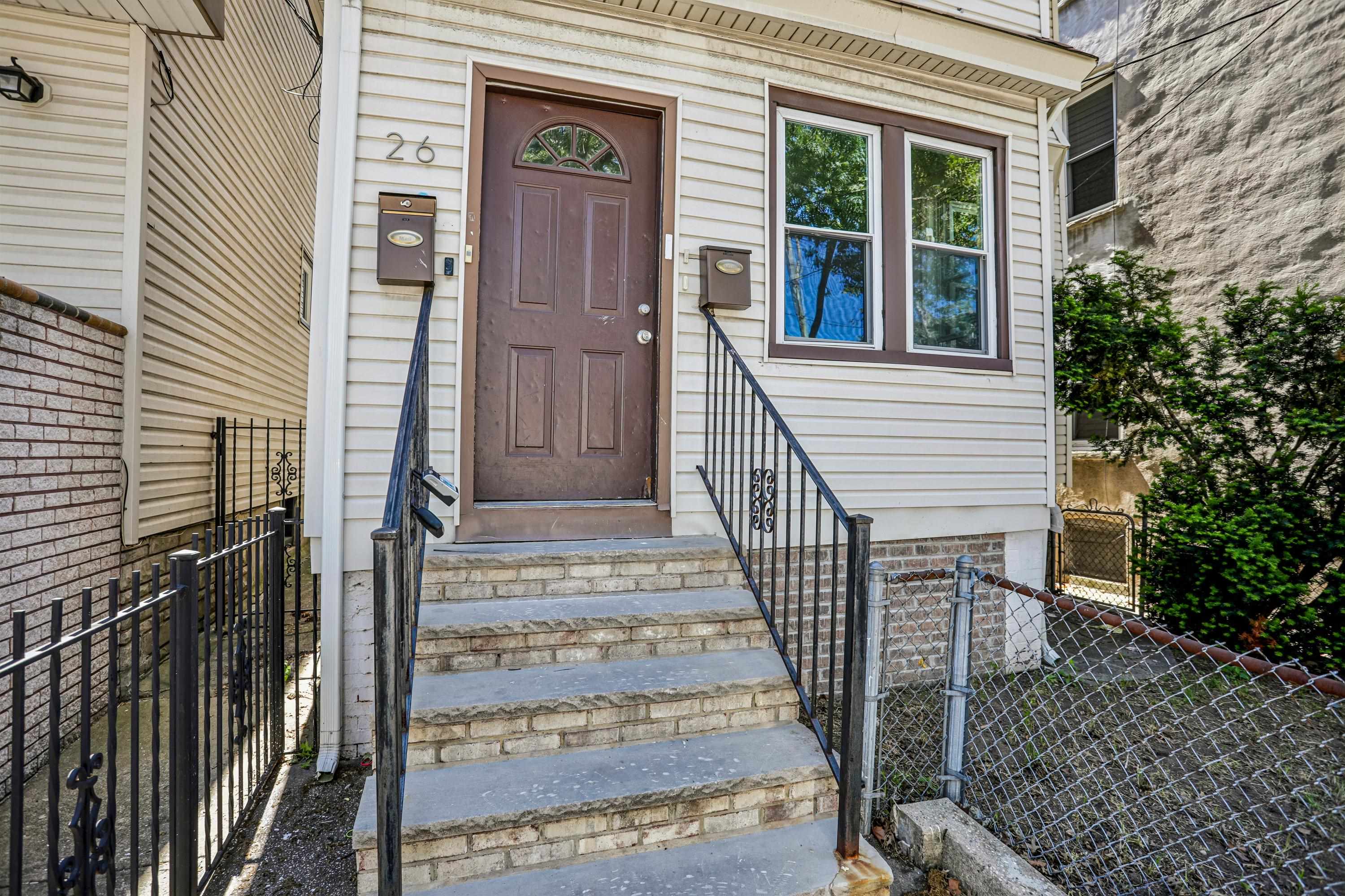 26 OLEAN AVE - Photo 4