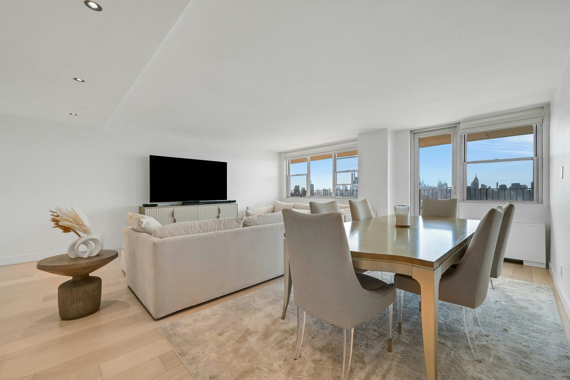 6040 BLVD EAST - Photo 5