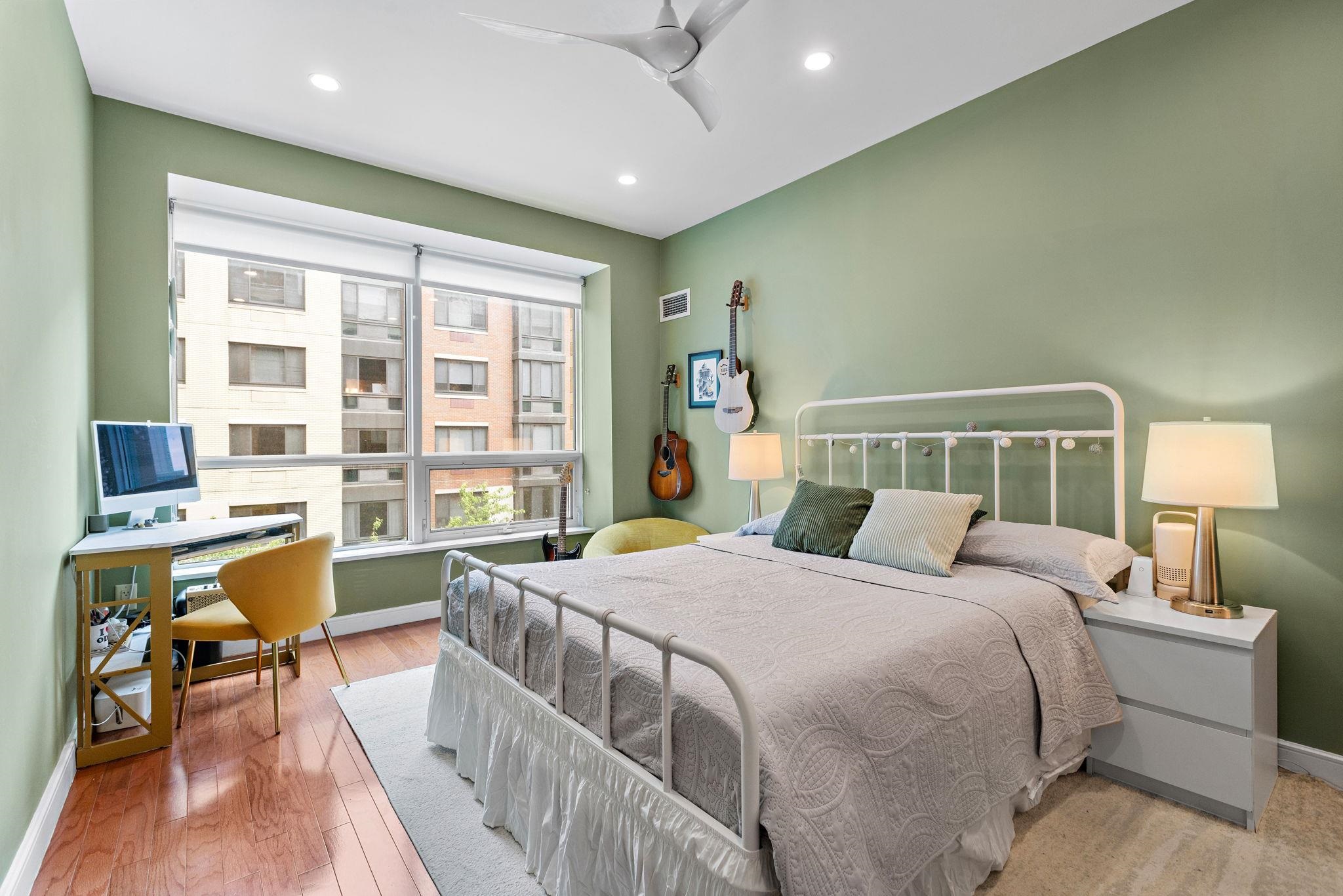 1 SHORE LANE #318