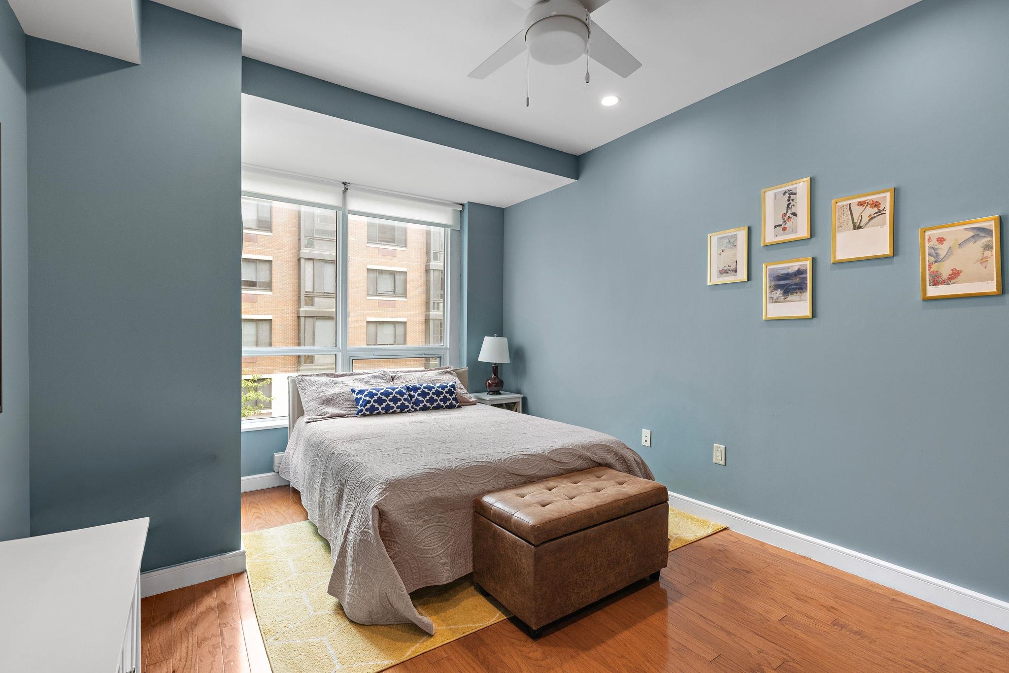 1 SHORE LANE #318