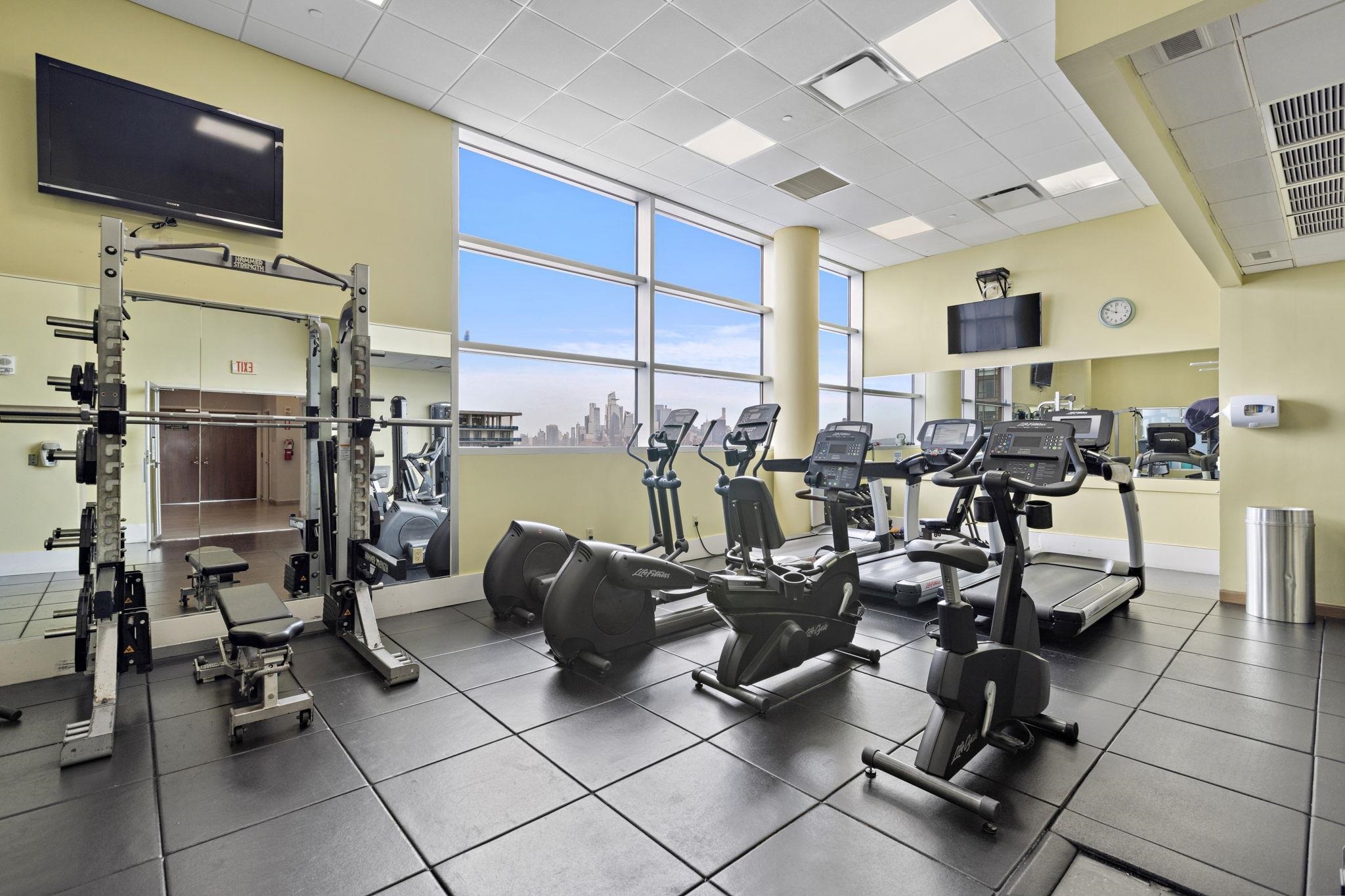 1 SHORE LANE #318