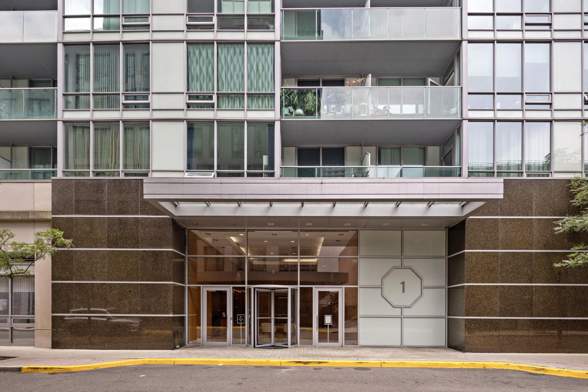1 SHORE LANE #318