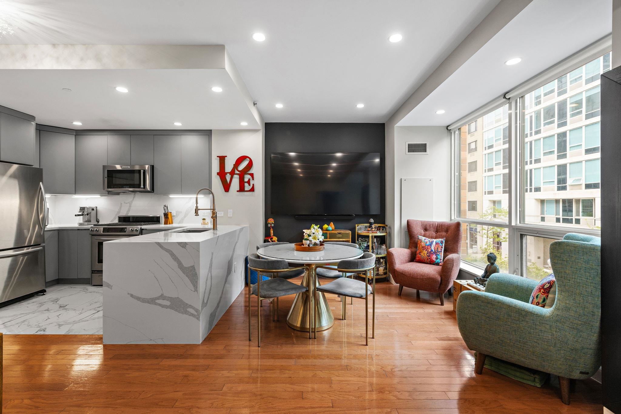 1 SHORE LANE #318