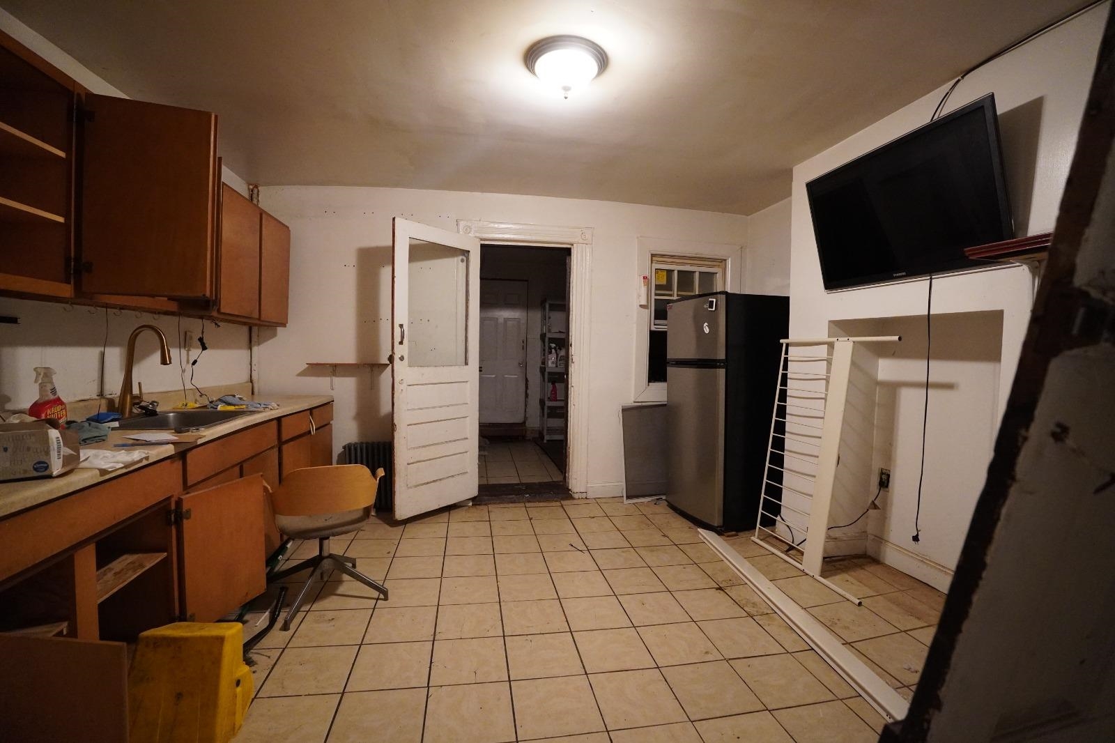 187 CARTERET AVE - Photo 4