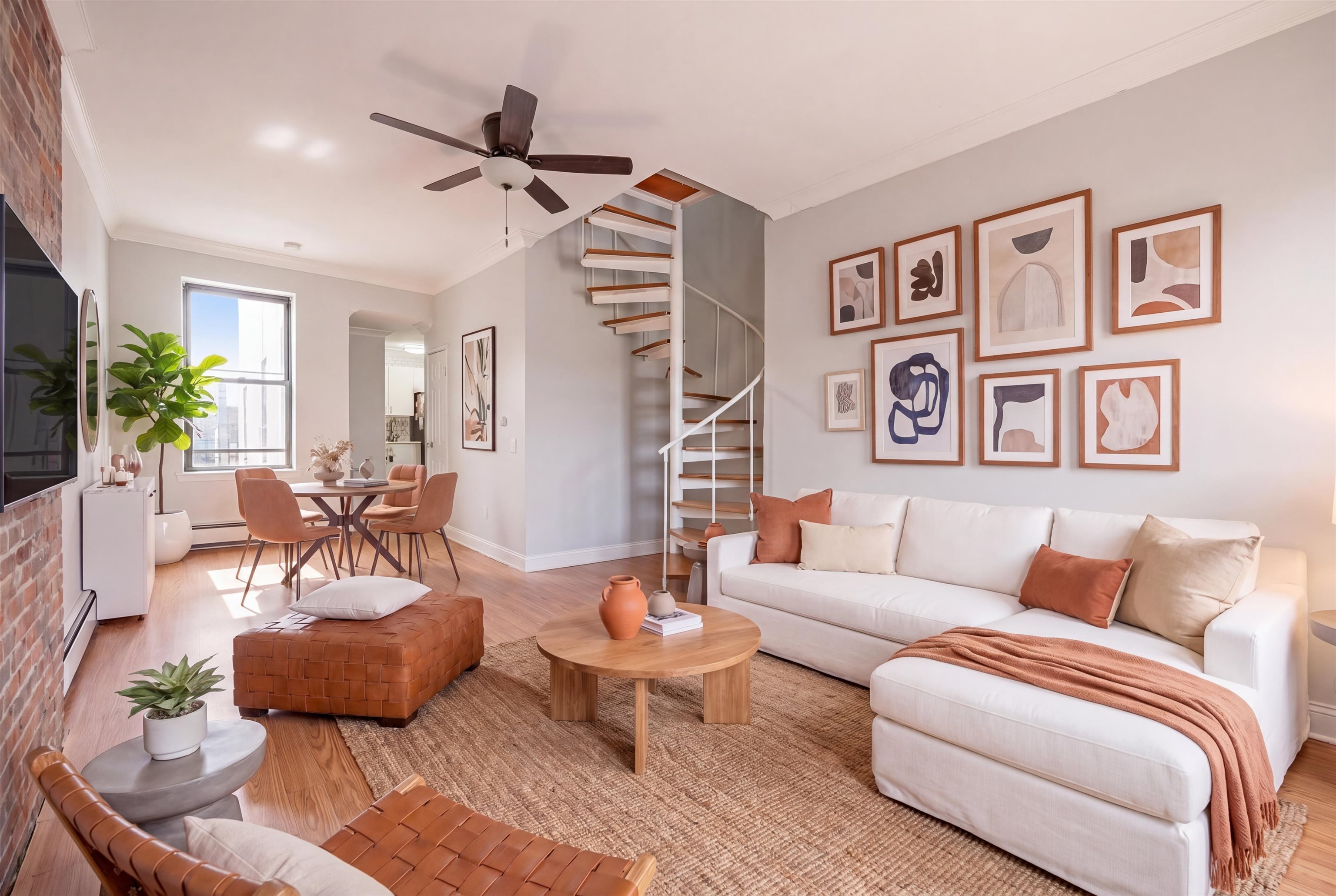 133 GRAND ST - Photo 2