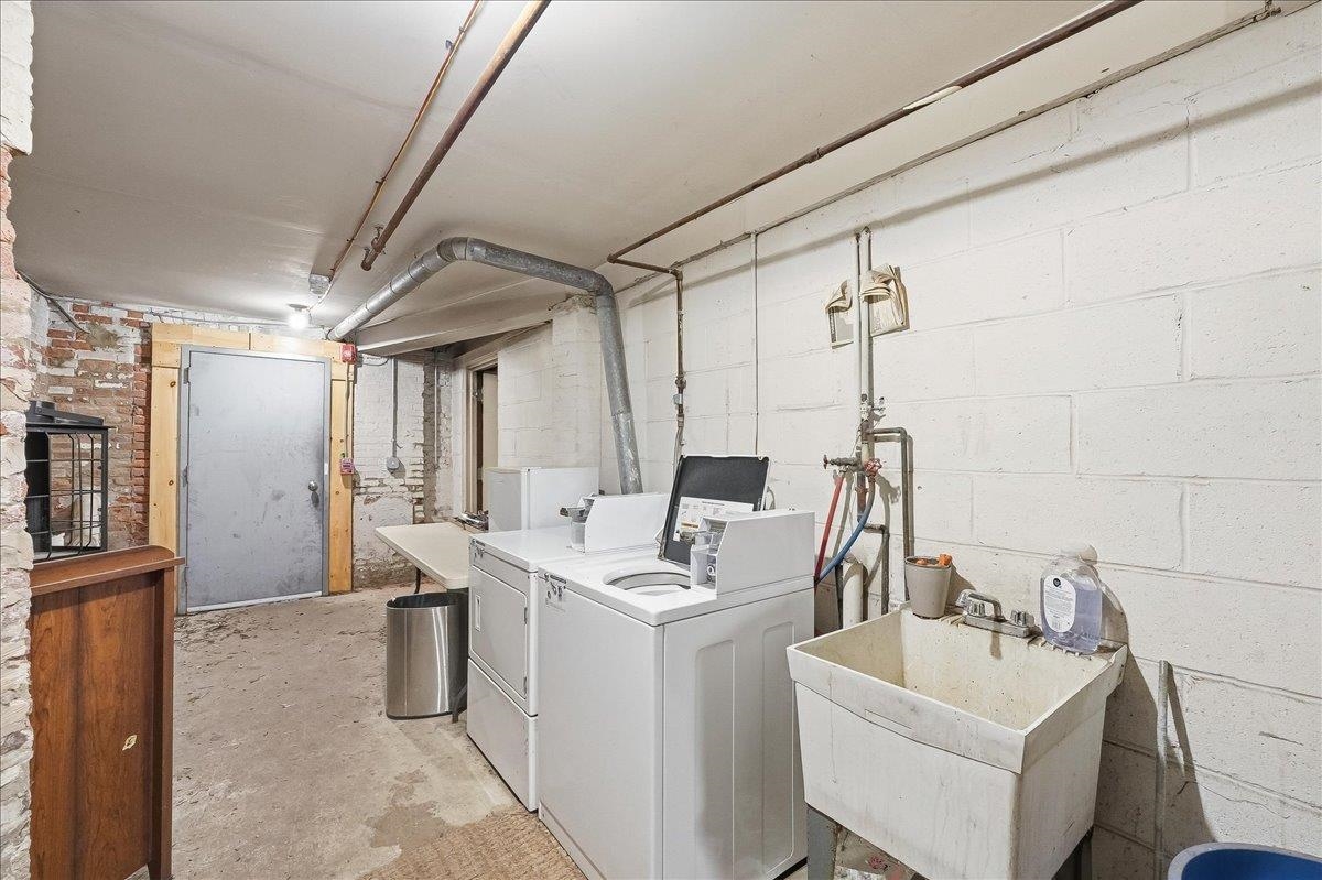 133 GRAND ST #4A