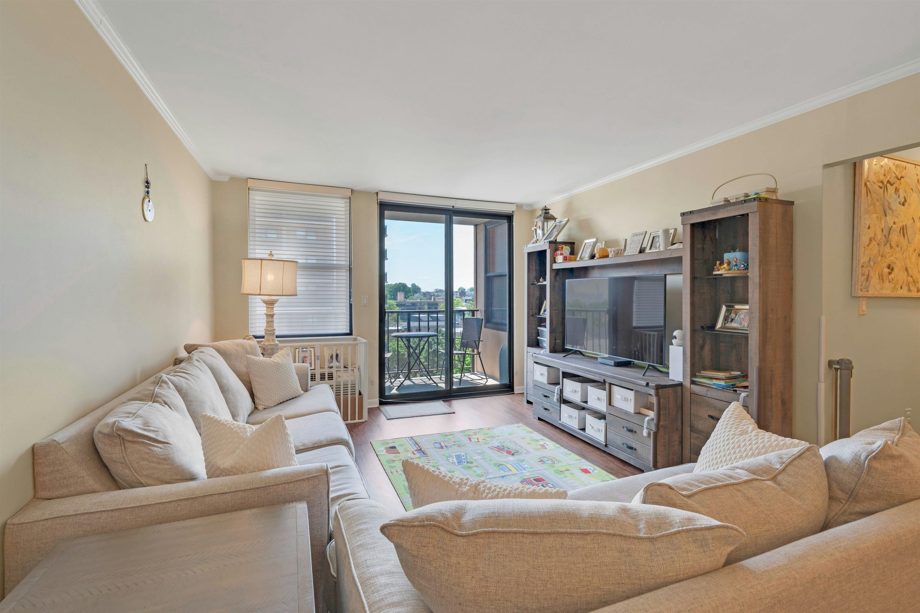 200 DIVISION ST - Photo 5