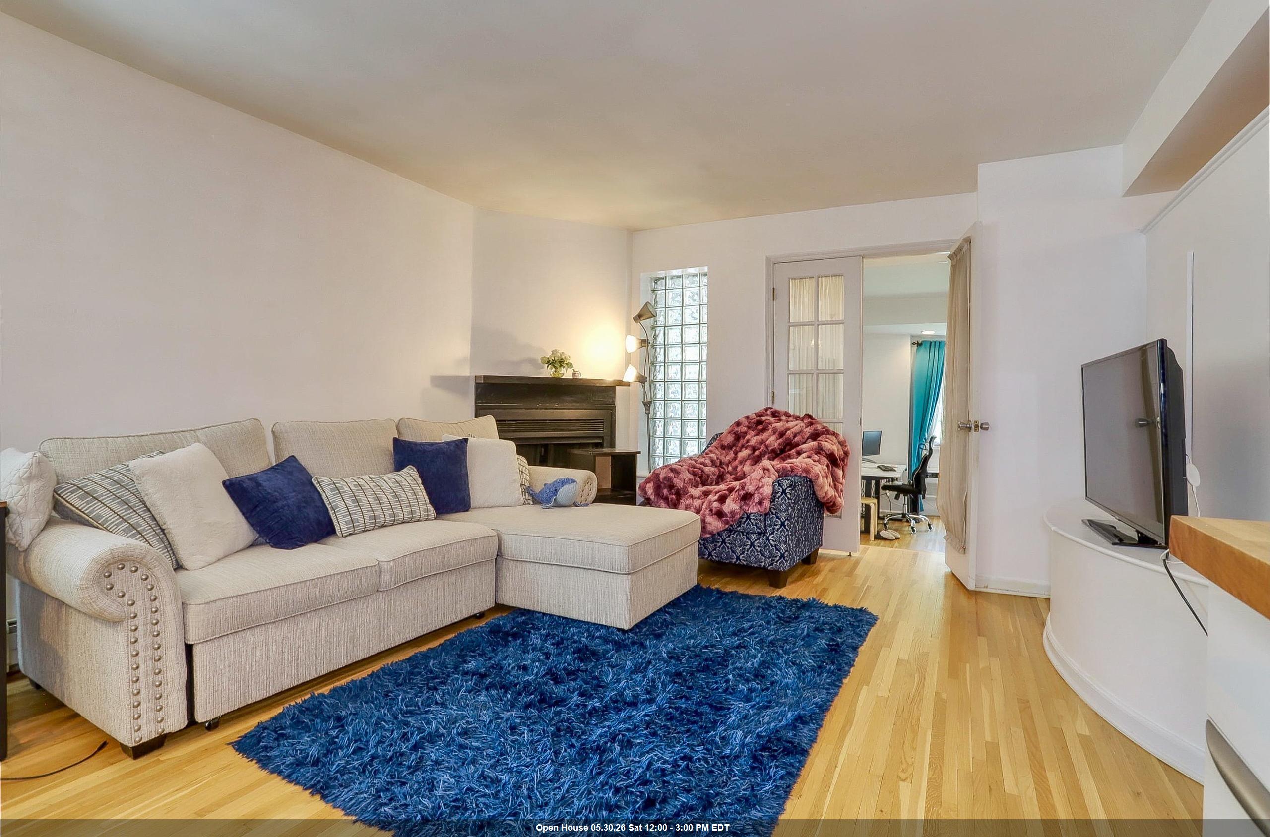 82 BLOOMFIELD ST - Photo 1
