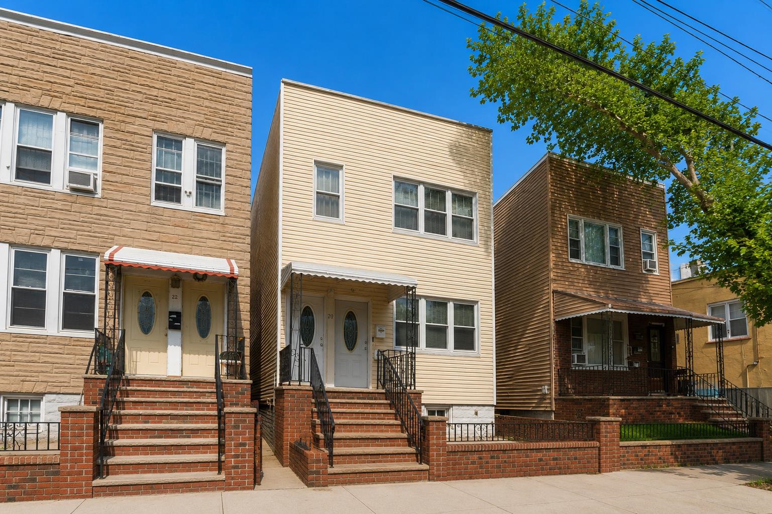 20 GATES AVE - Photo 1