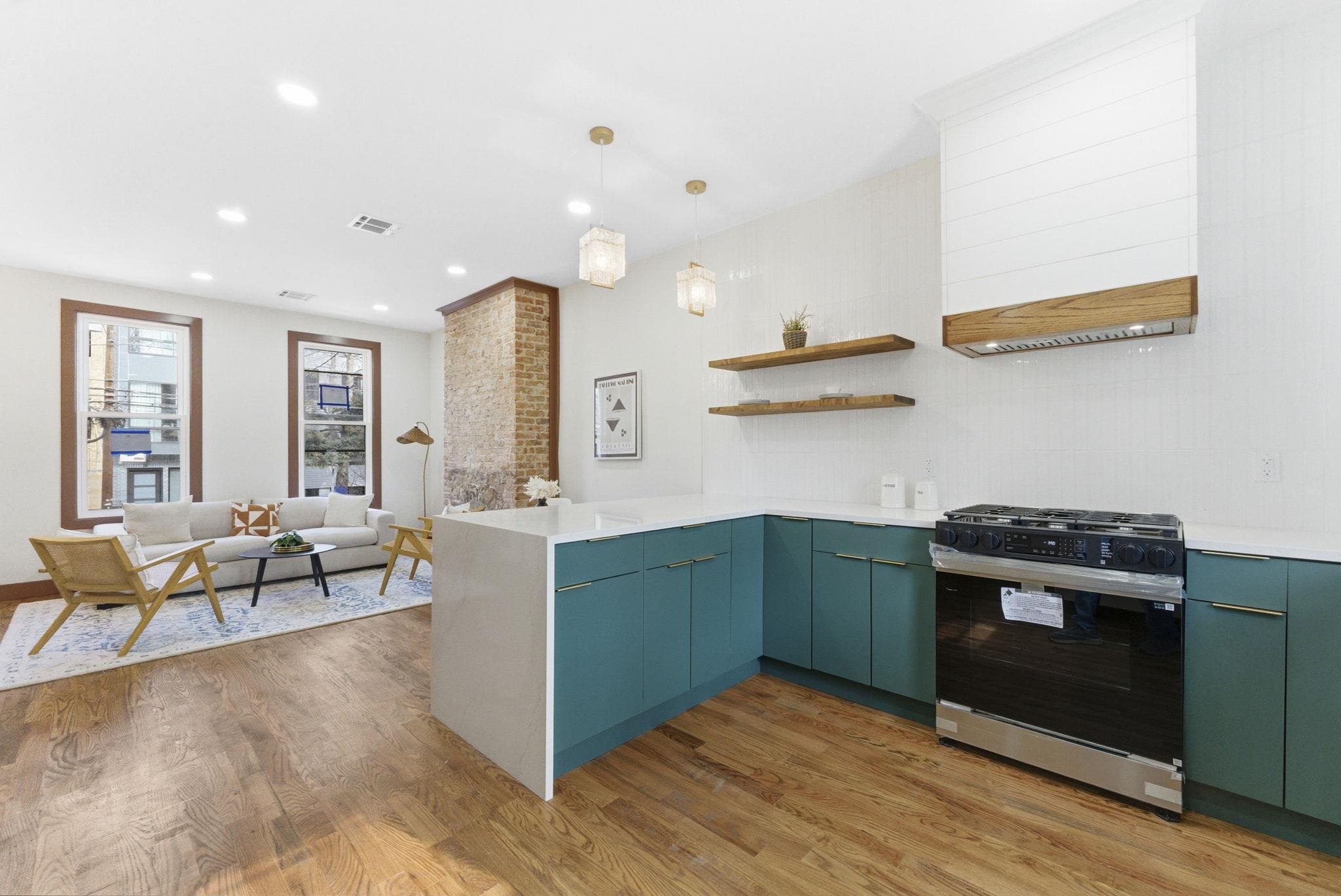 53 JEWETT AVE - Photo 1
