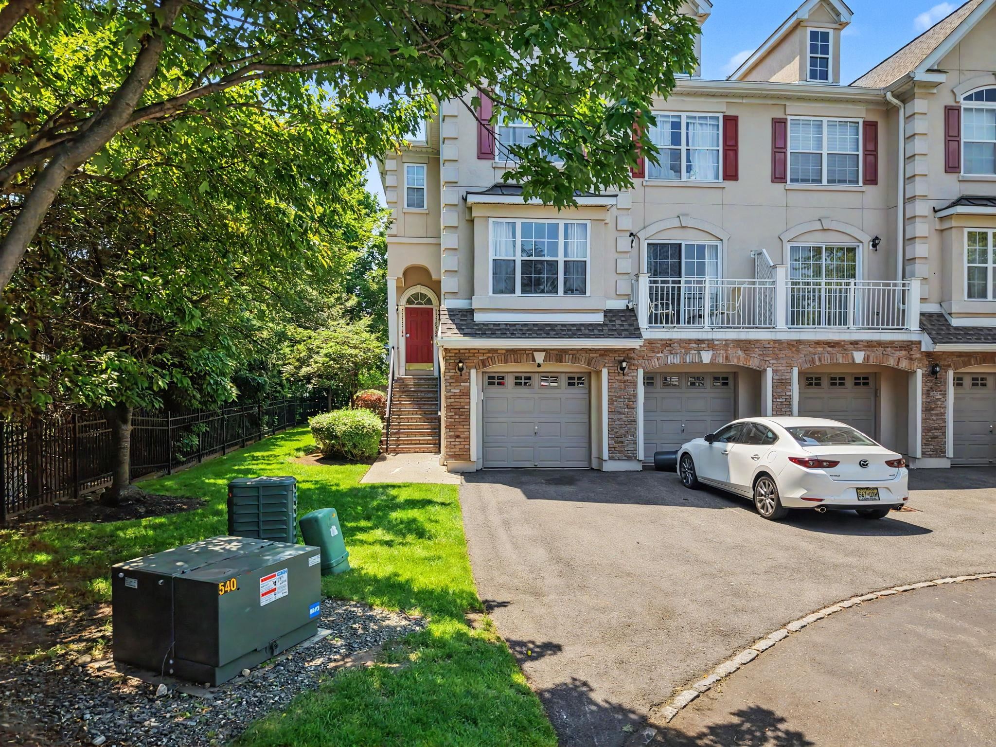 180 BLUE HERON DR - Photo 2