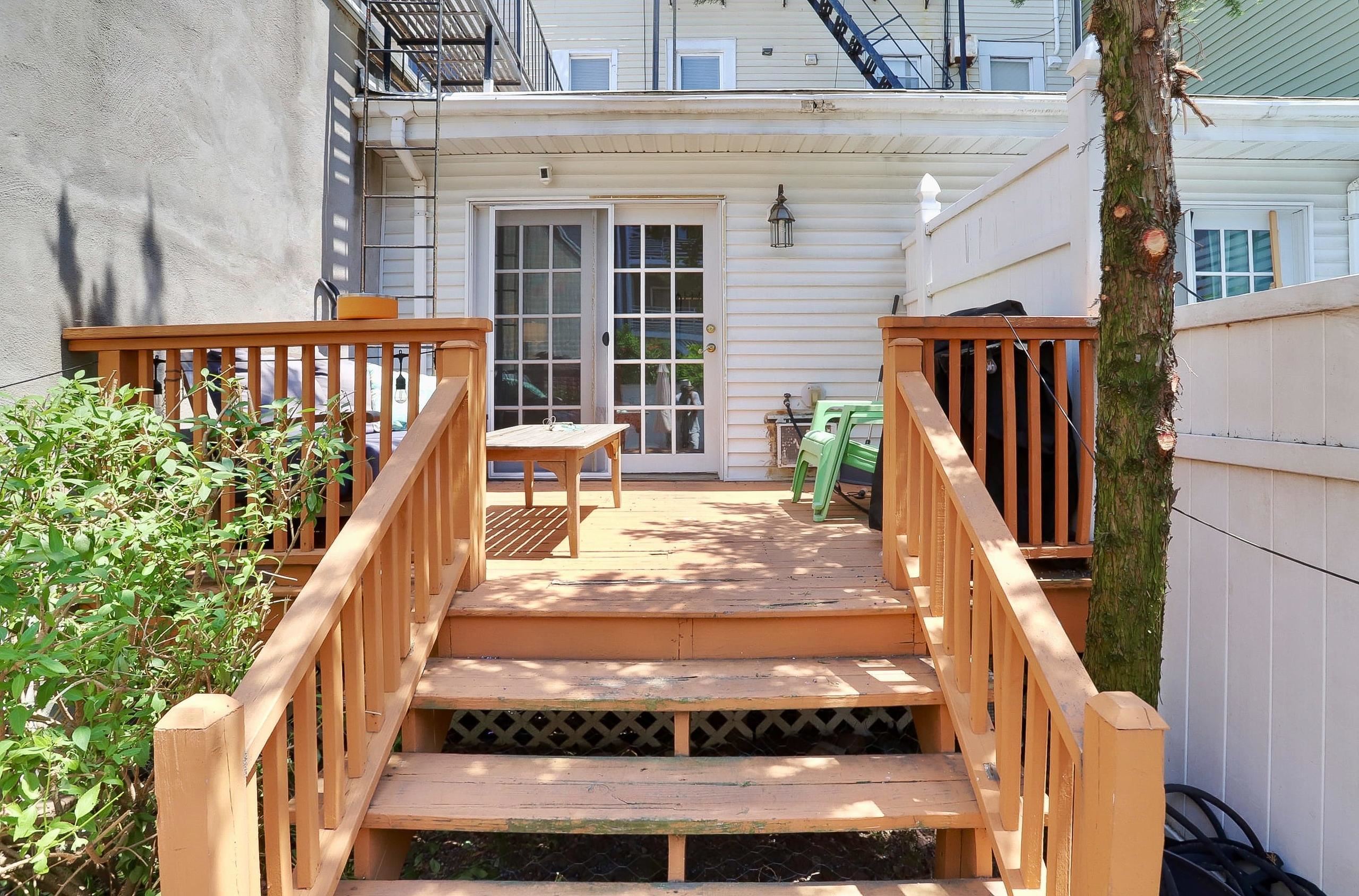 410 ADAMS ST - Photo 2