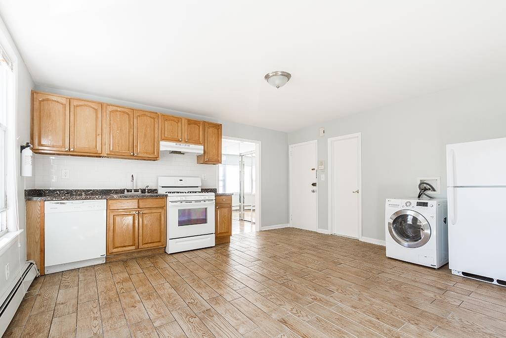 85 COTTAGE ST - Photo 3