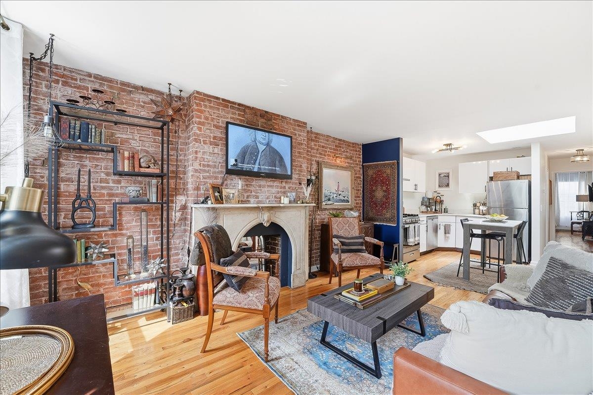 77 GARDEN ST - Photo 2