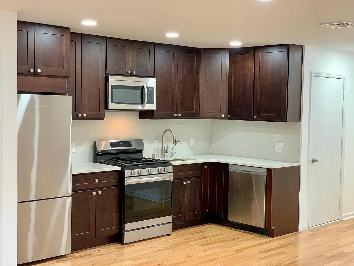 1442 70TH ST - Photo 3