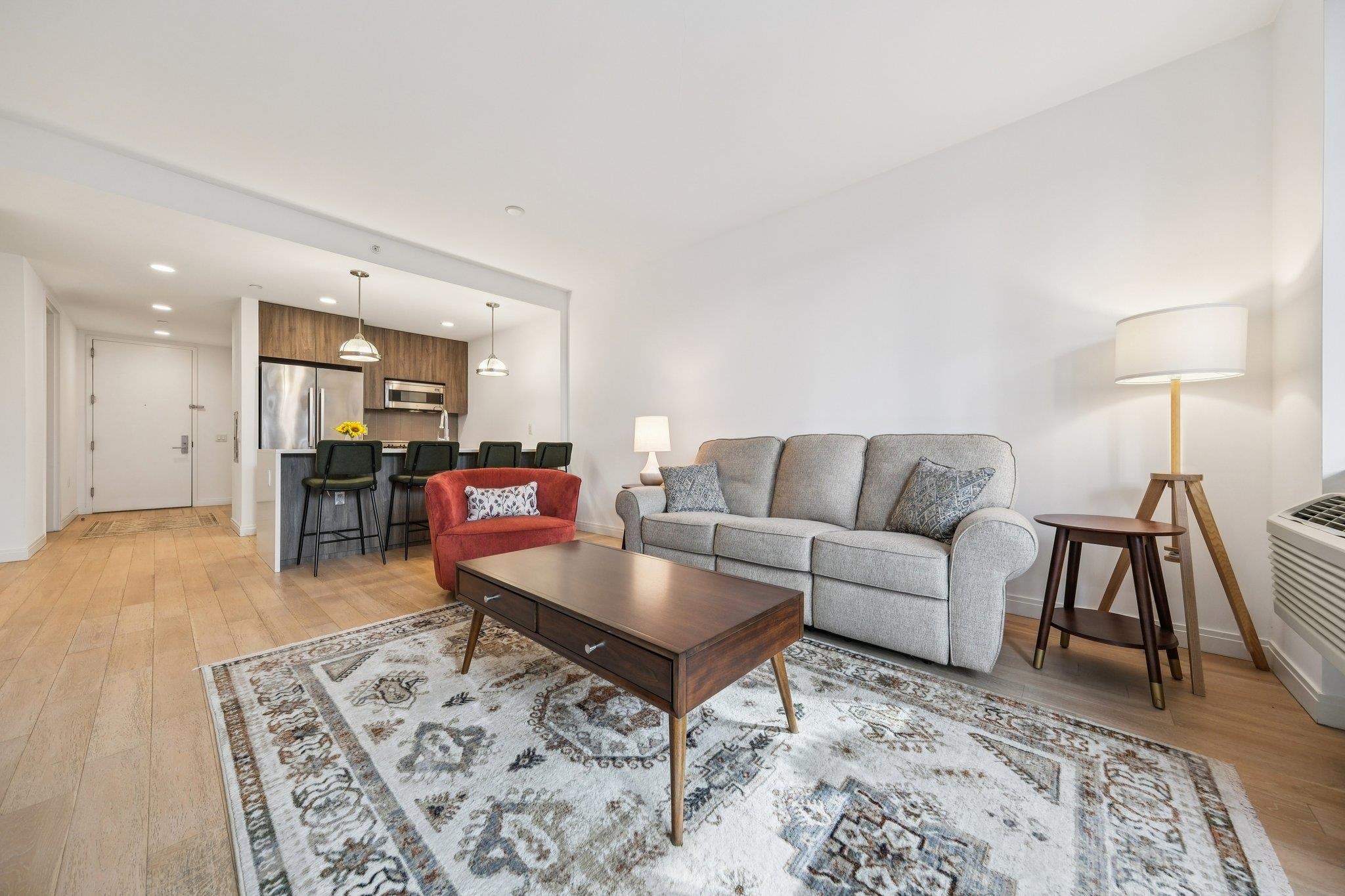 160 1ST ST - Photo 3
