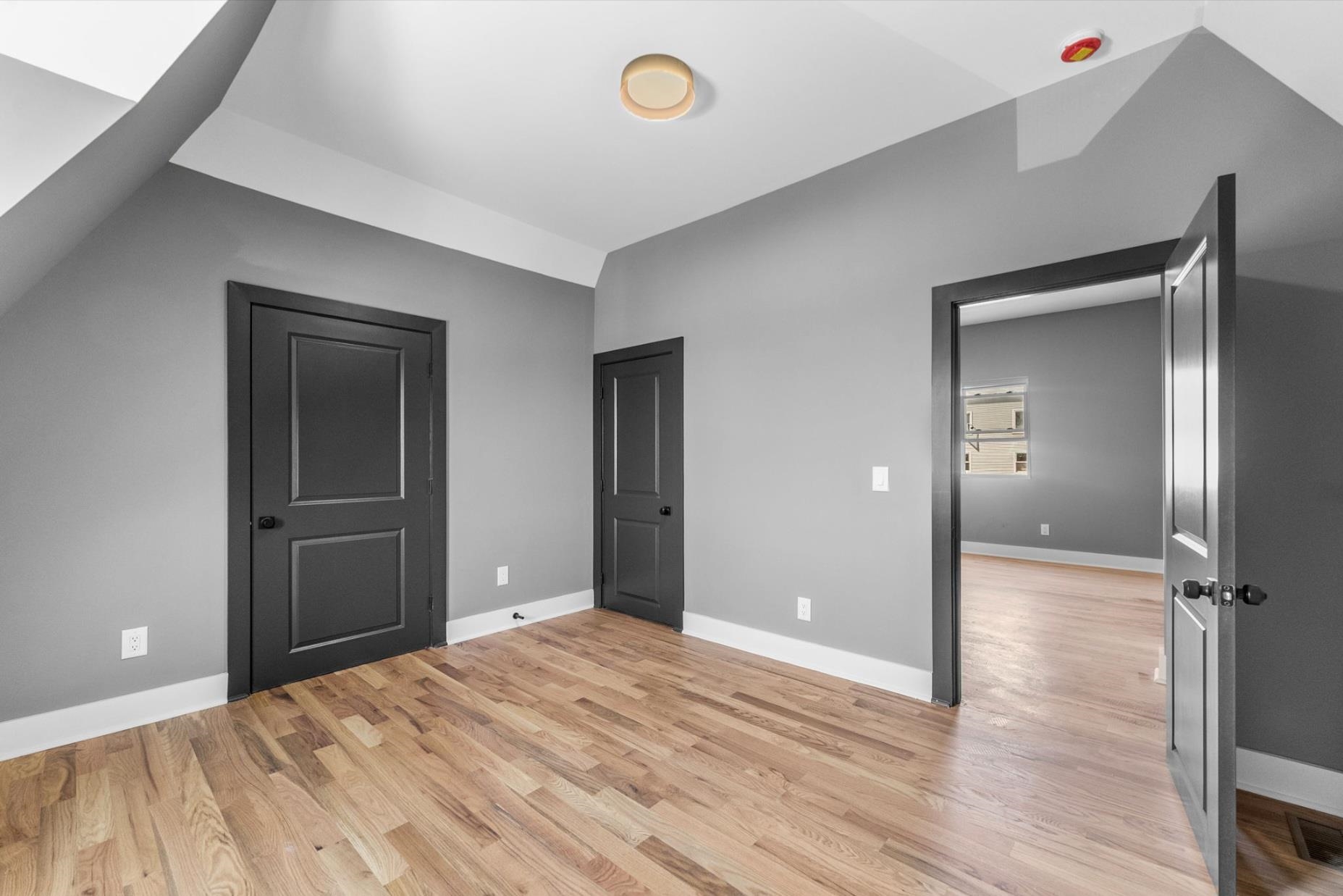 219 CLERK ST - Photo 5