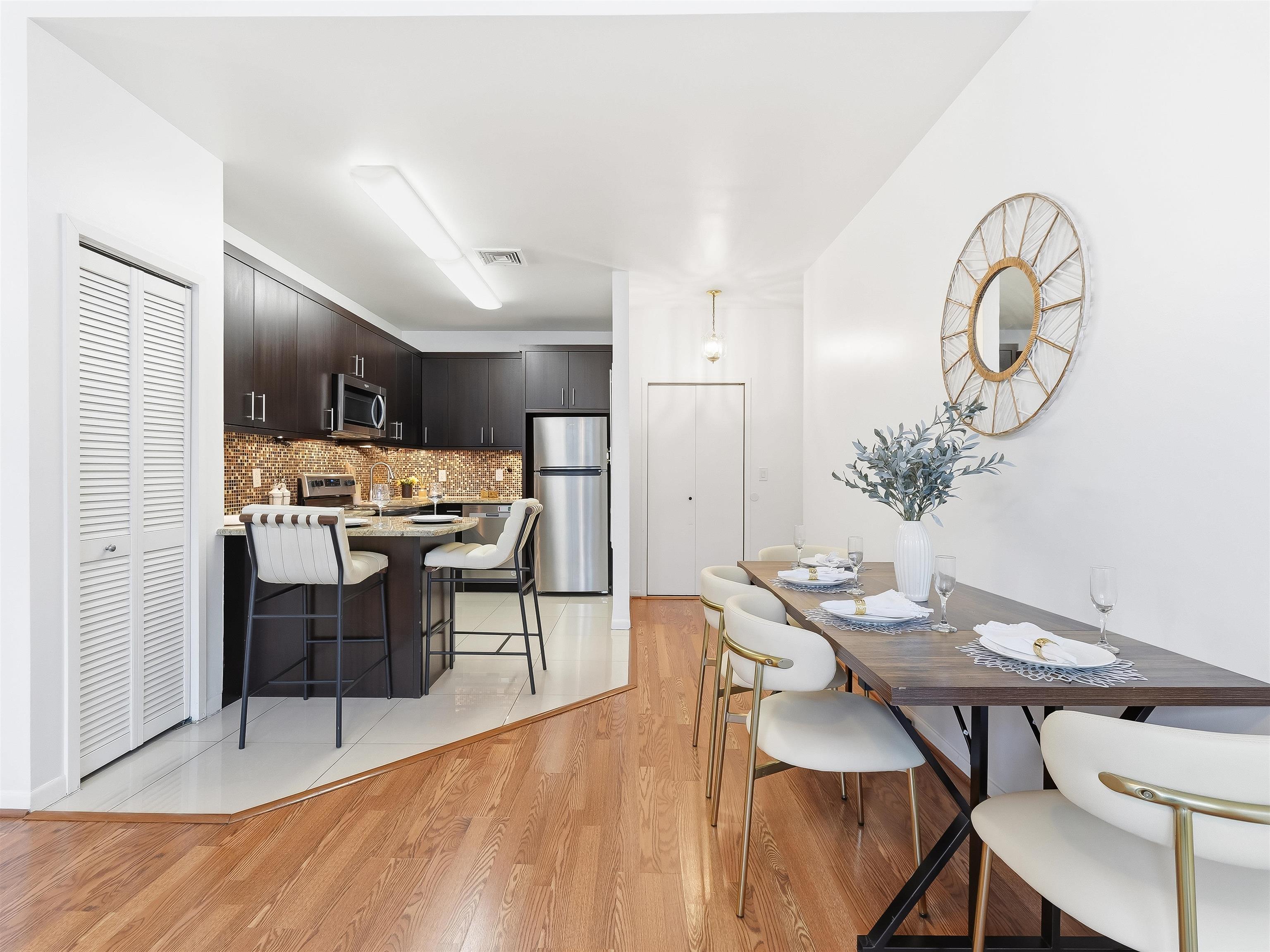 75 LIBERTY AVE - Photo 4