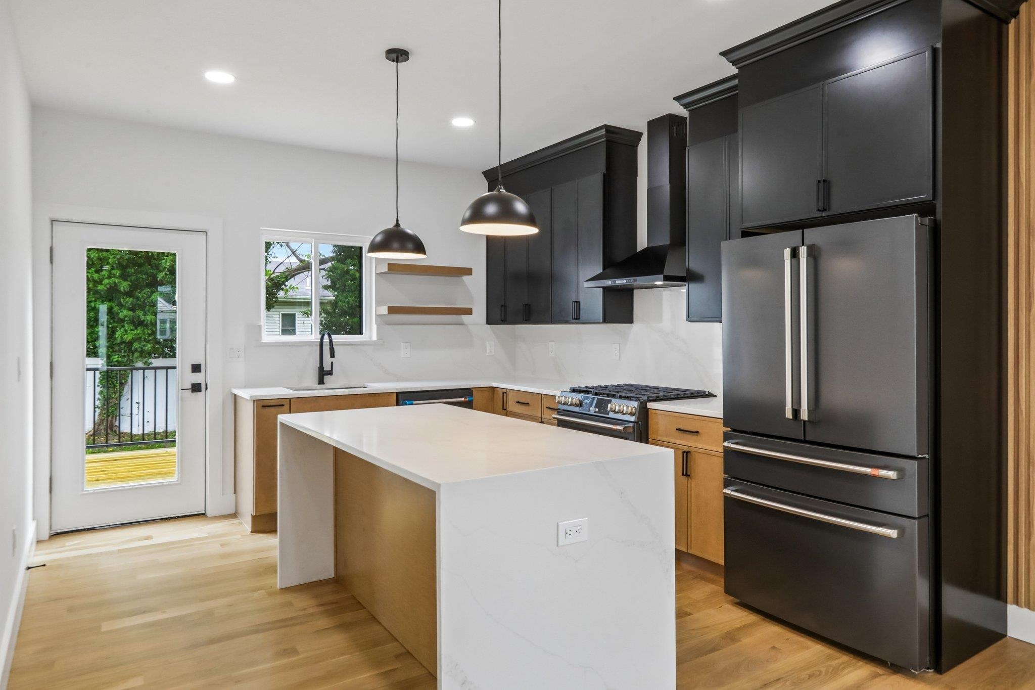58 FERN ST - Photo 4