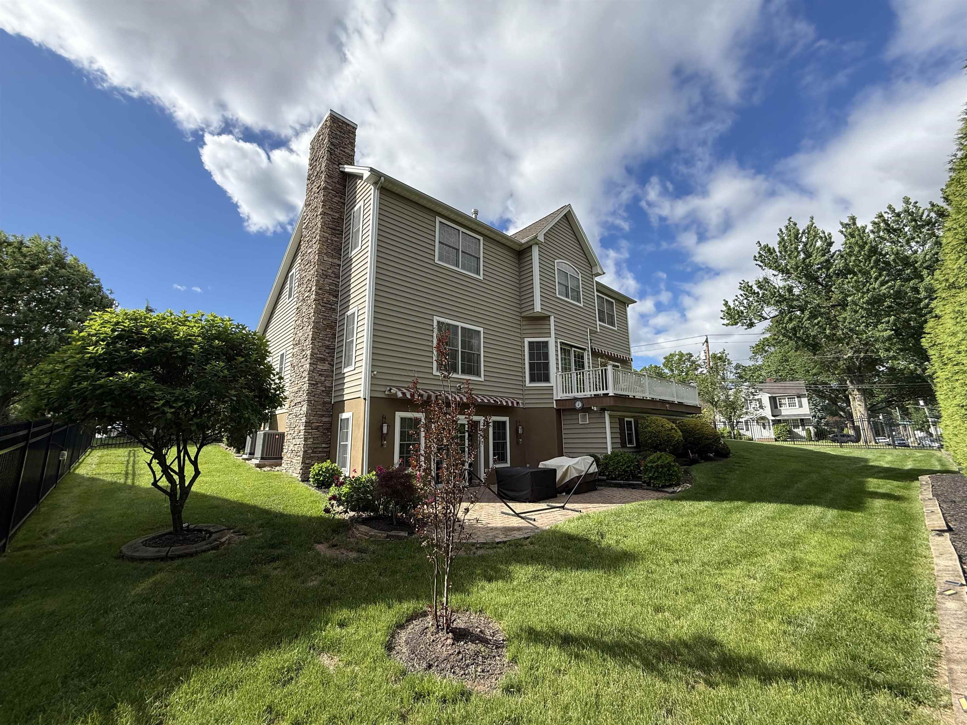 1 HARTMAN CT - Photo 5