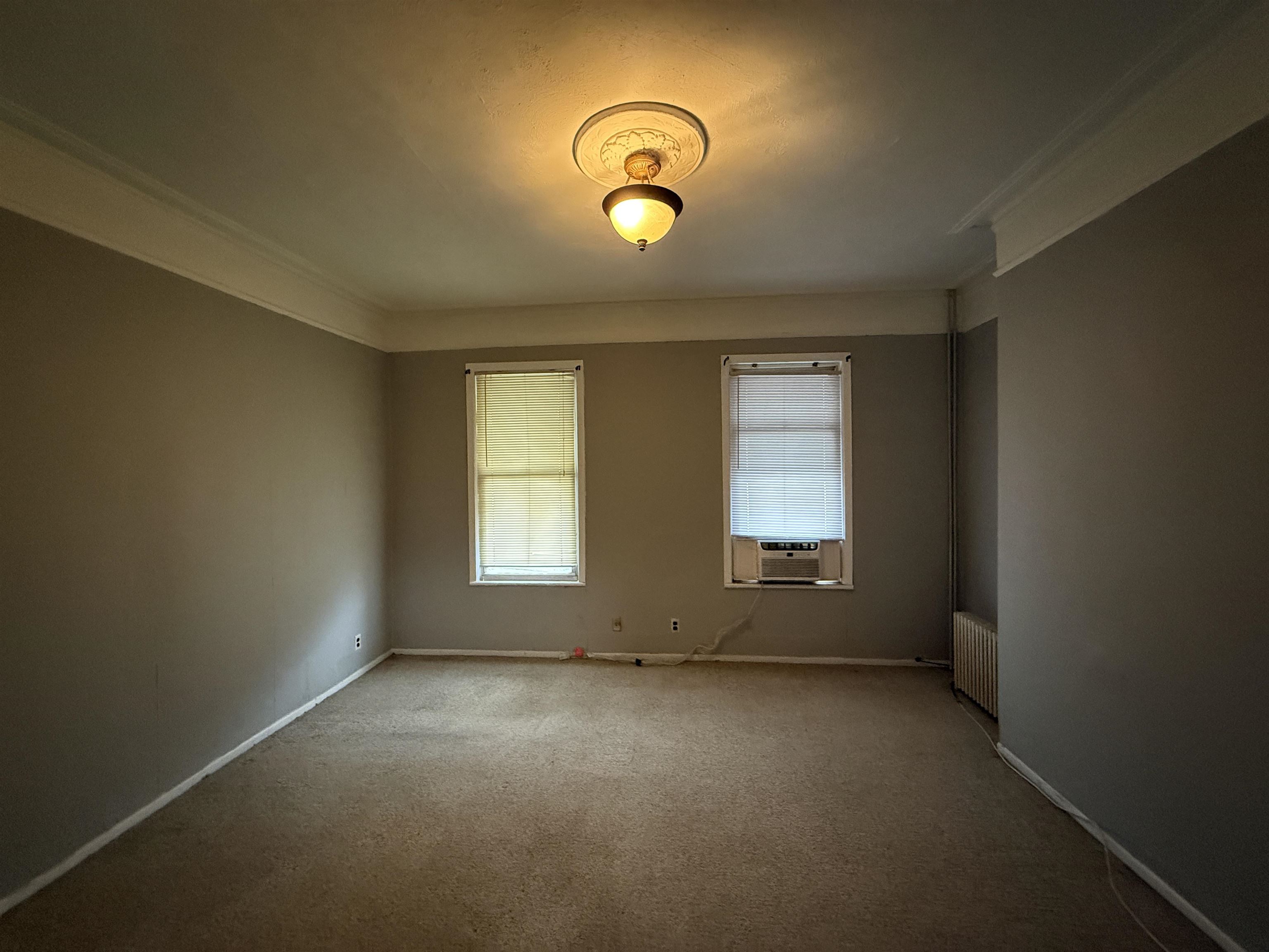 52 LOGAN AVE