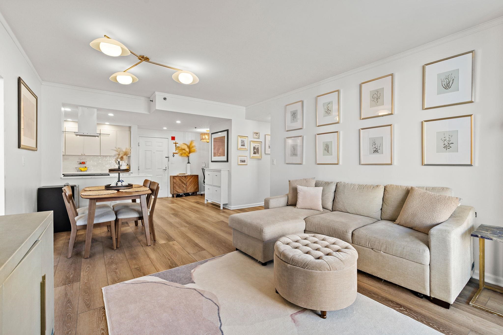 2 CONSTITUTION CT #814